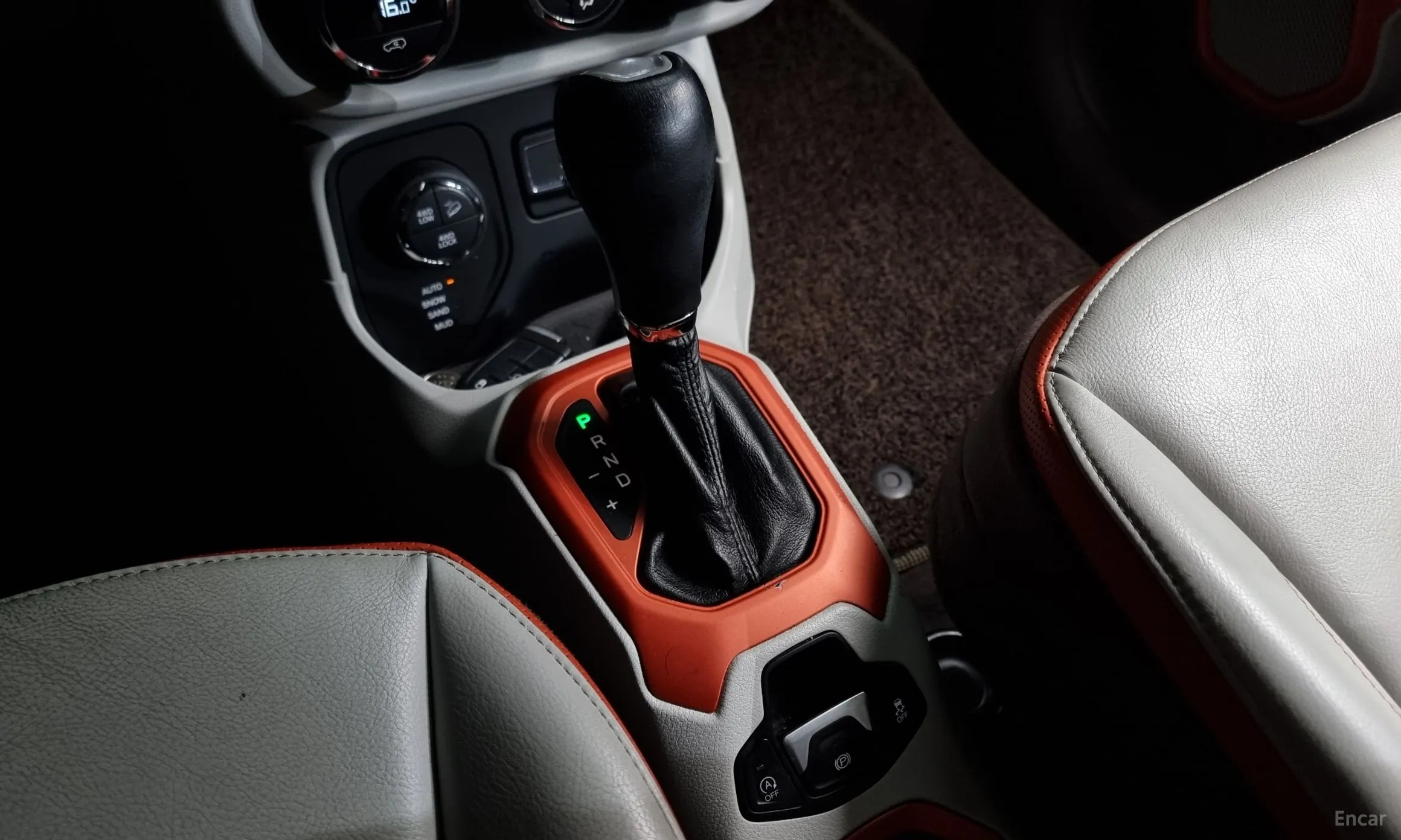 Jeep Renegade превью 9