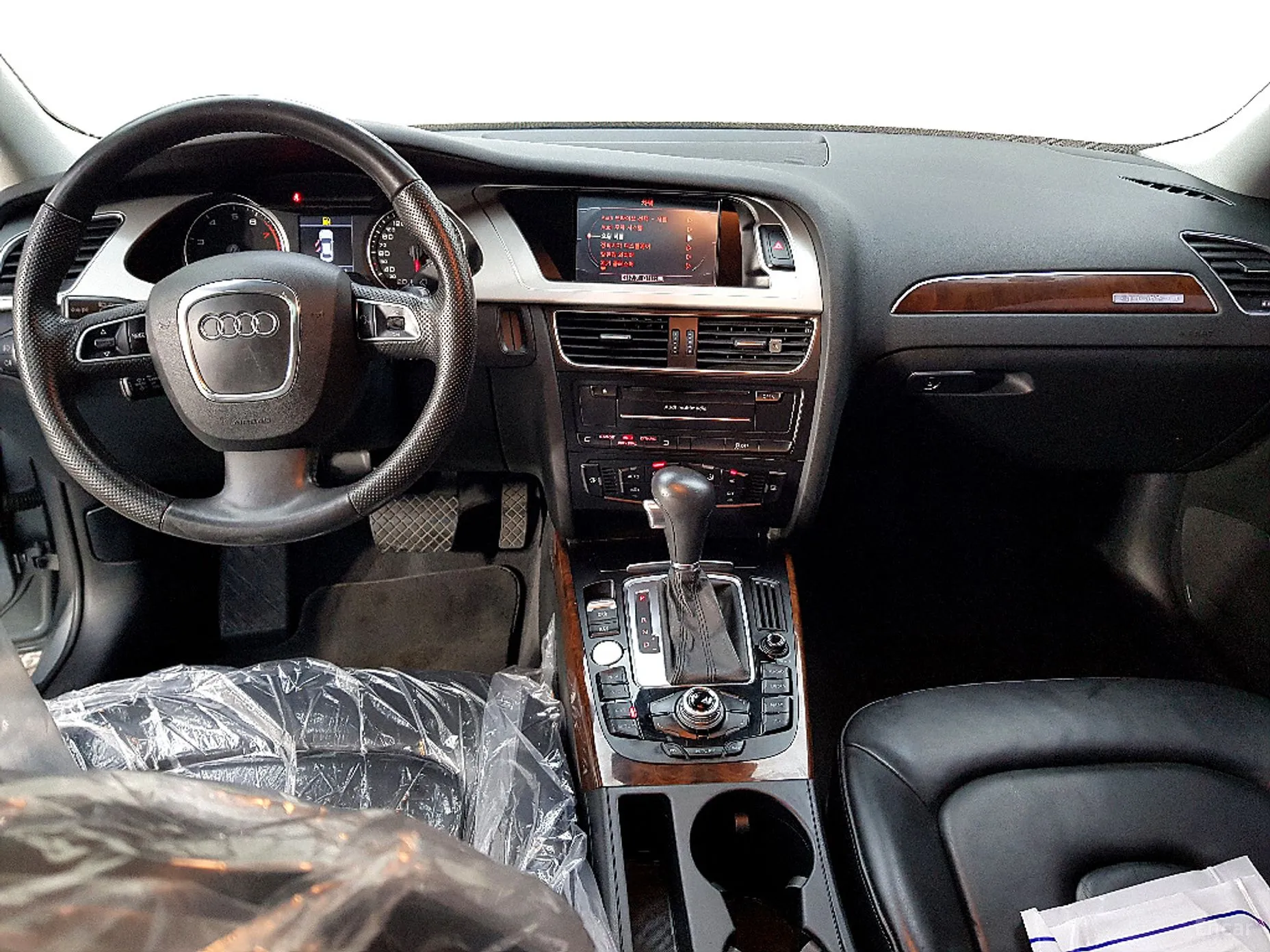 Audi New A4 превью 4