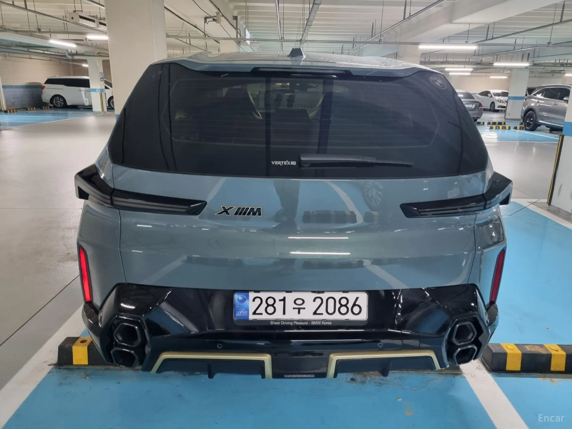 BMW XM (G09) превью 3
