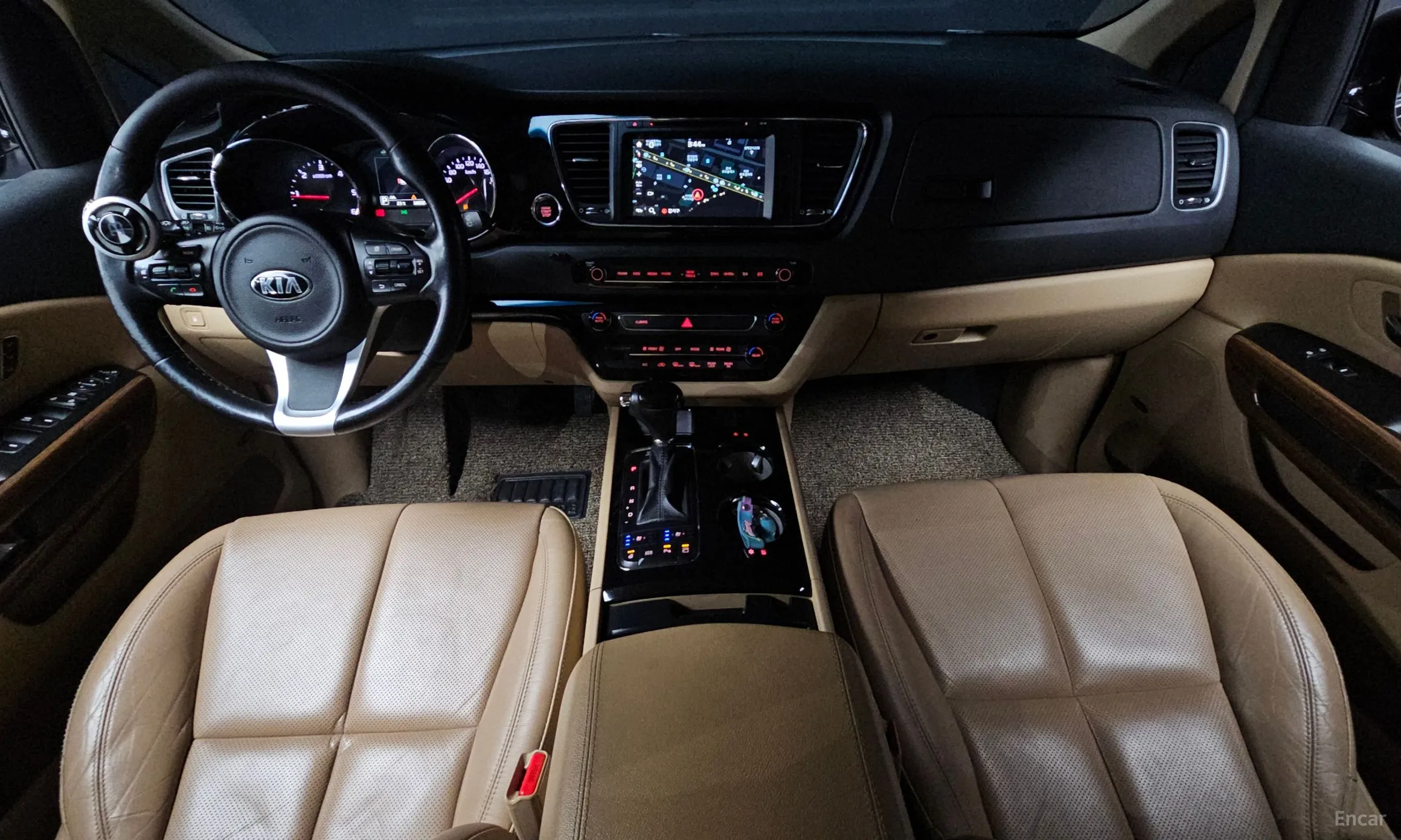 Kia Carnival превью 4