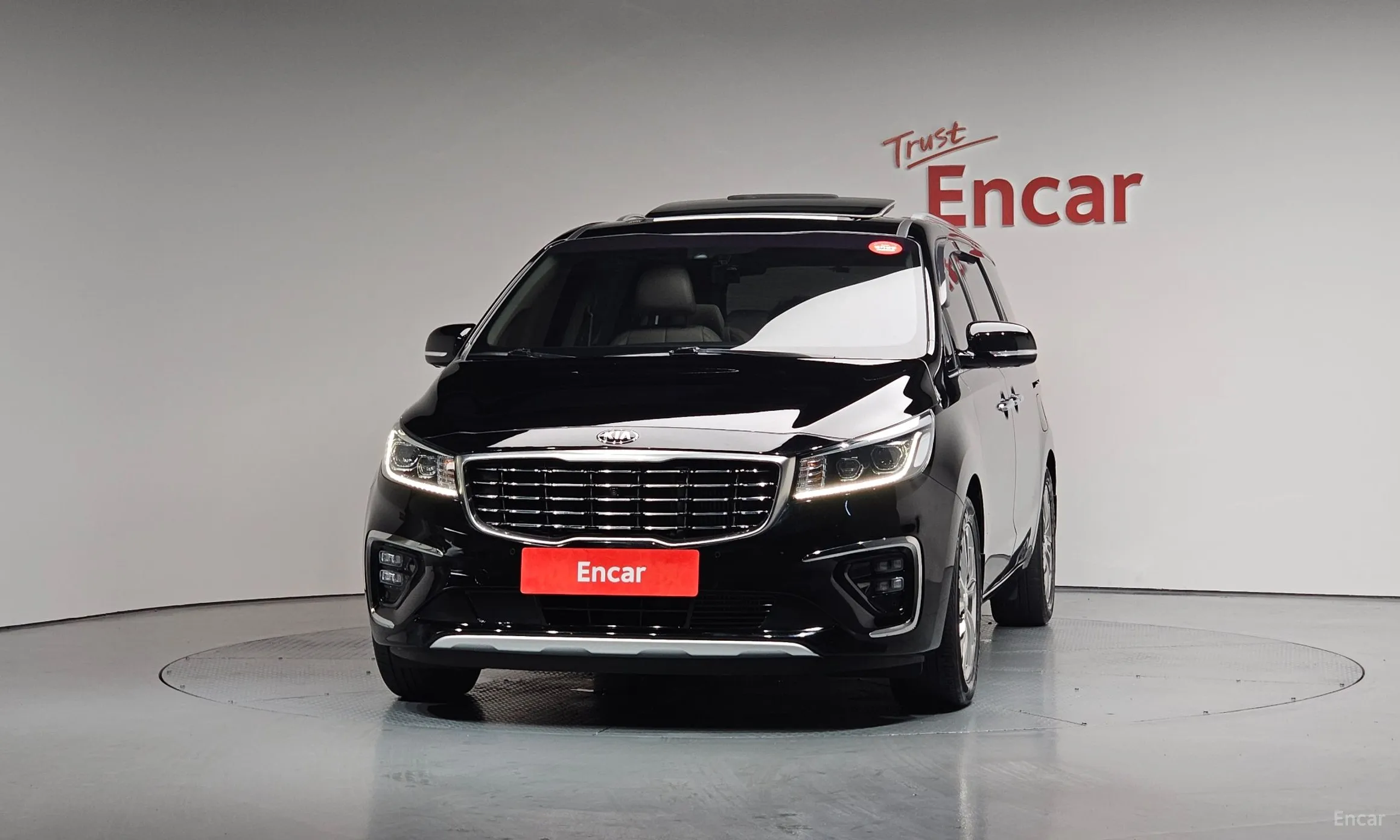 Kia Carnival превью 2