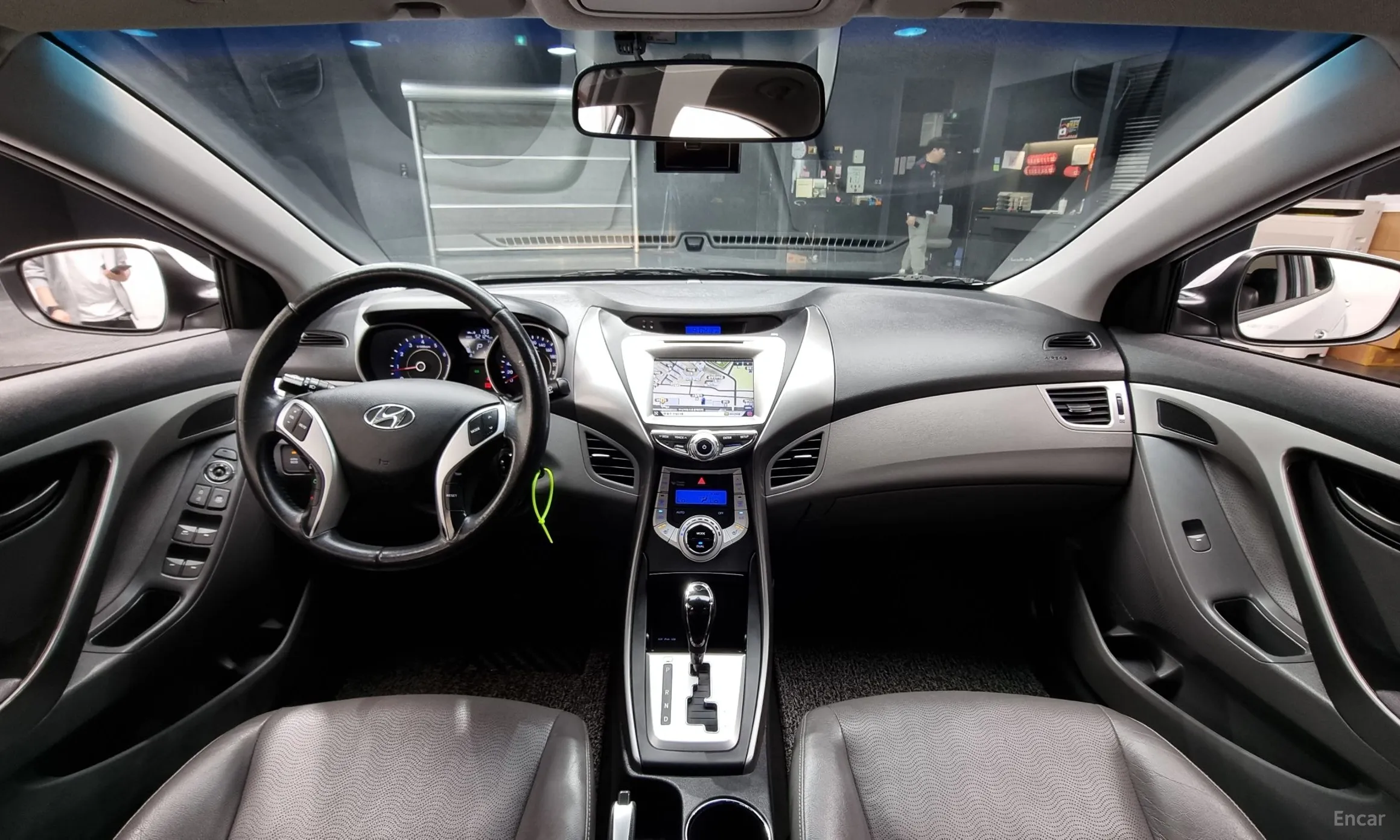 Hyundai Avante MD превью 4