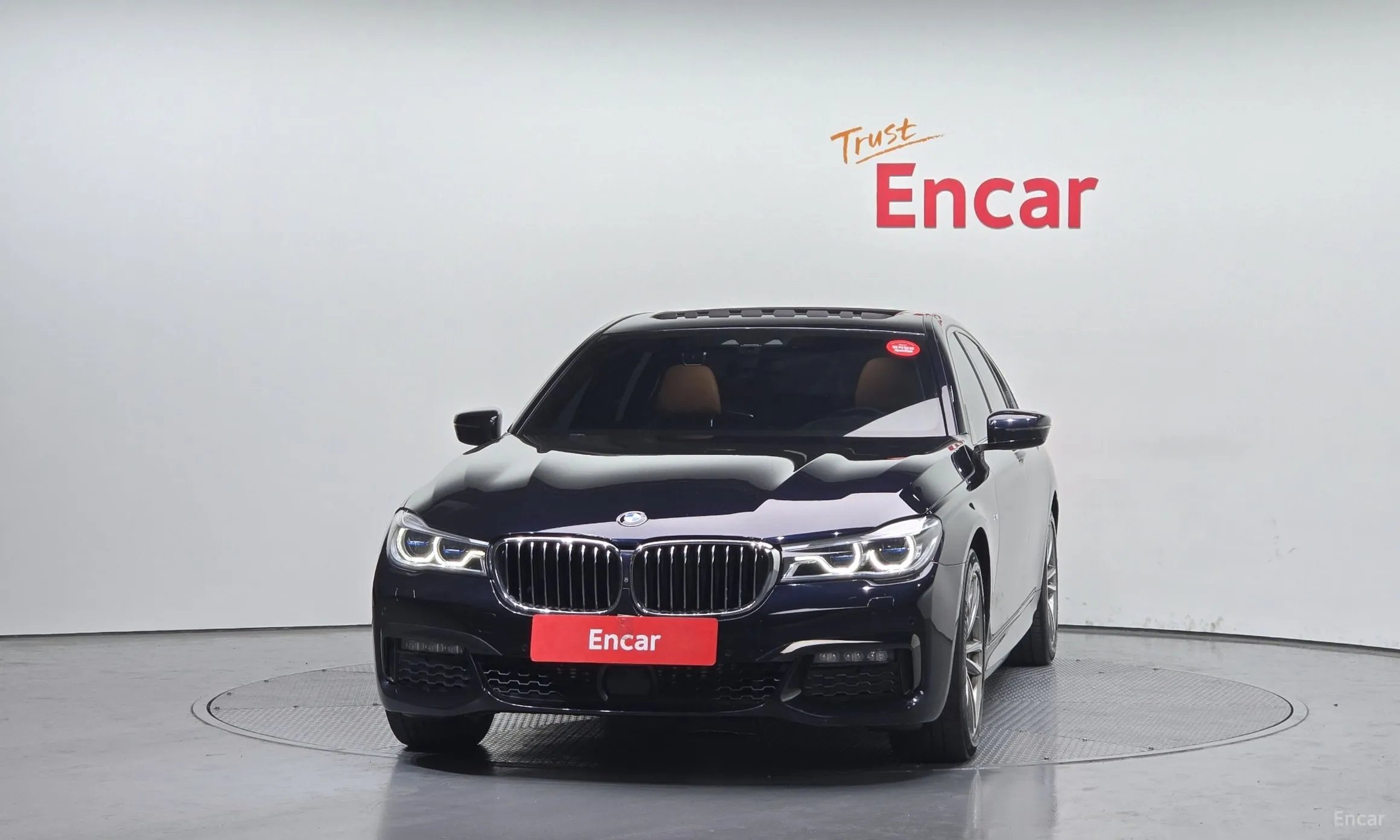 BMW 7 Series (G11) превью 2