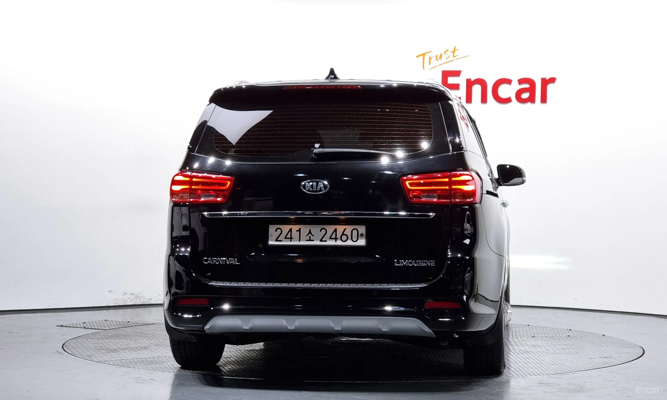 Kia Carnival превью 3
