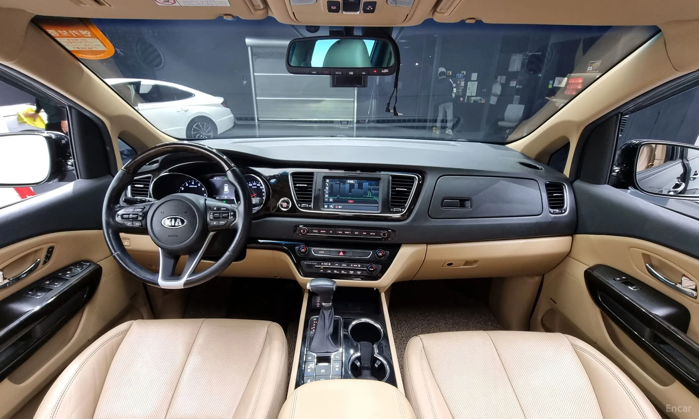 Kia Carnival превью 4