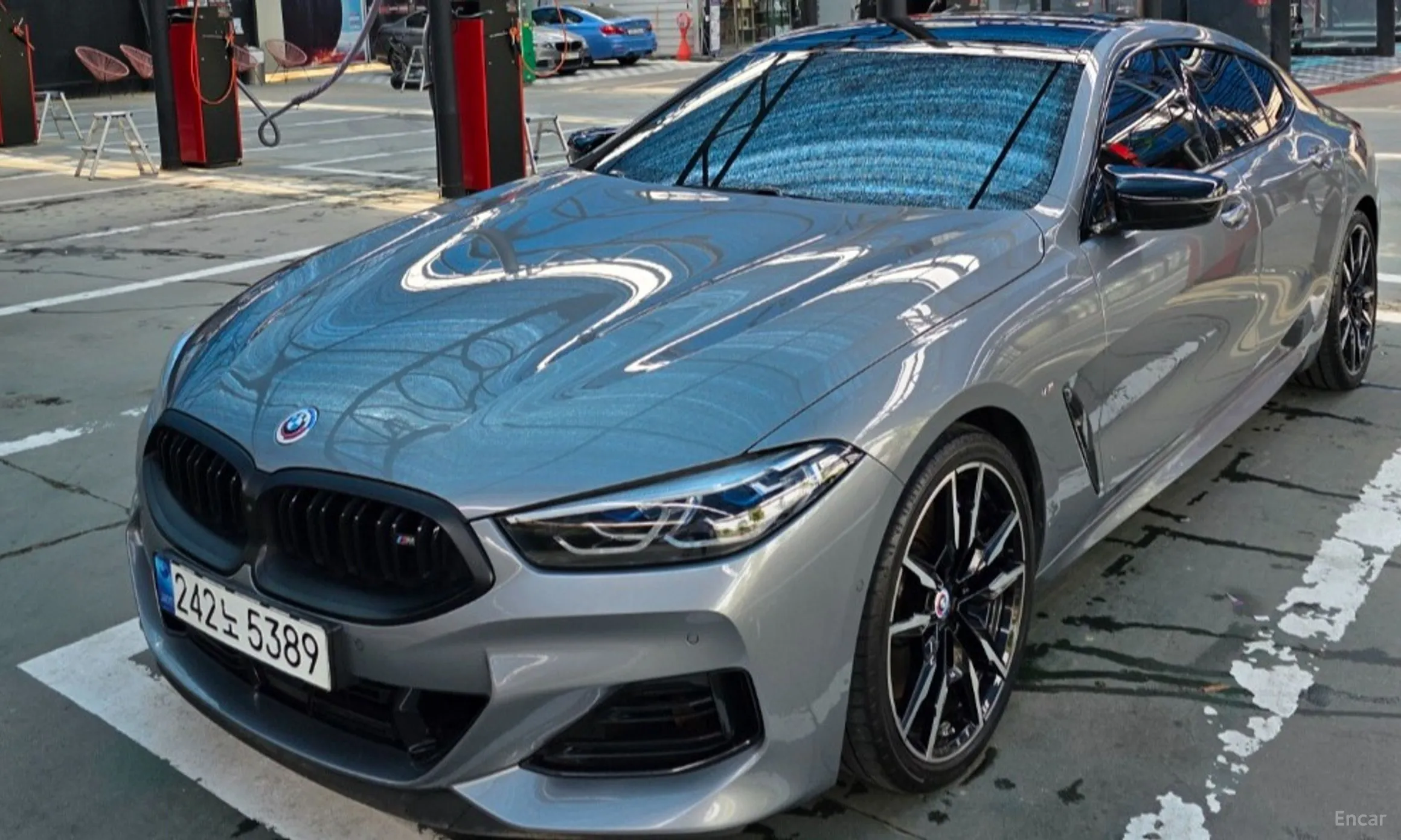 BMW 8-series (G15)