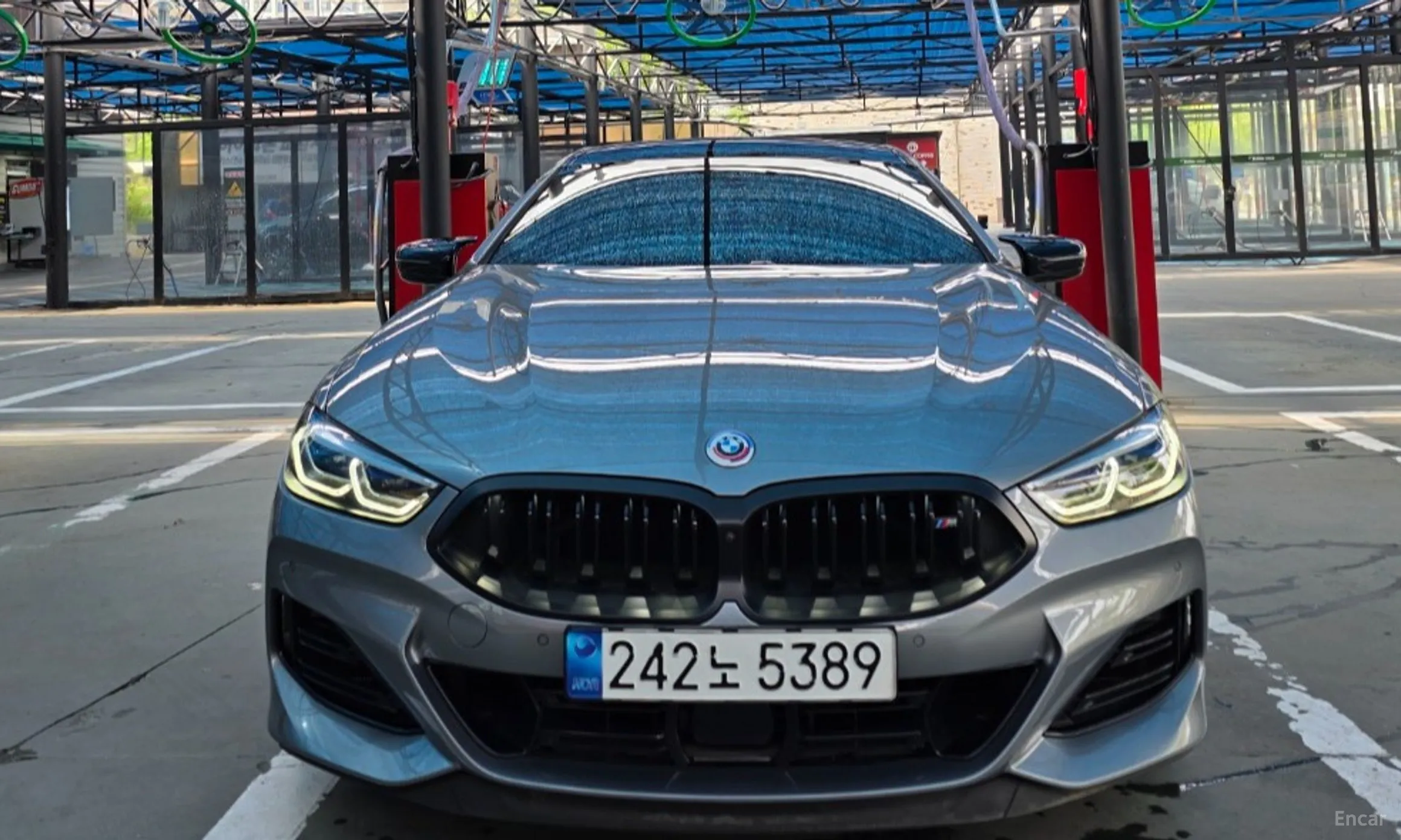 BMW 8-series (G15)