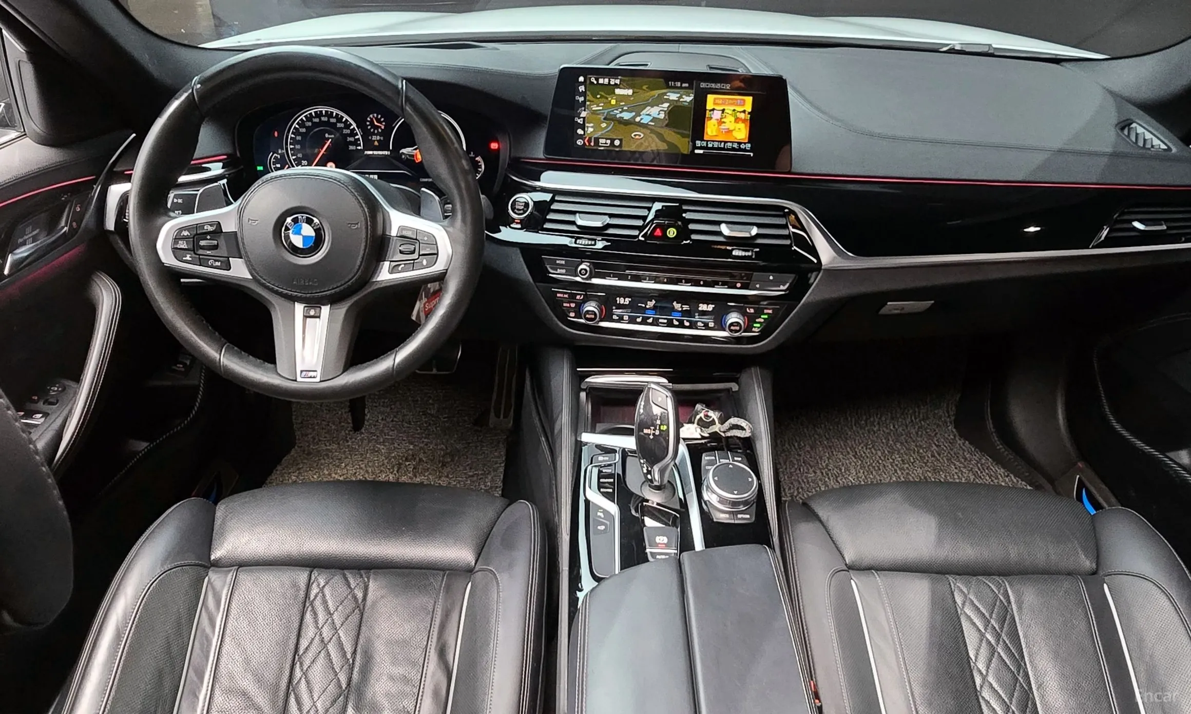 BMW 5 Series (G30) превью 4