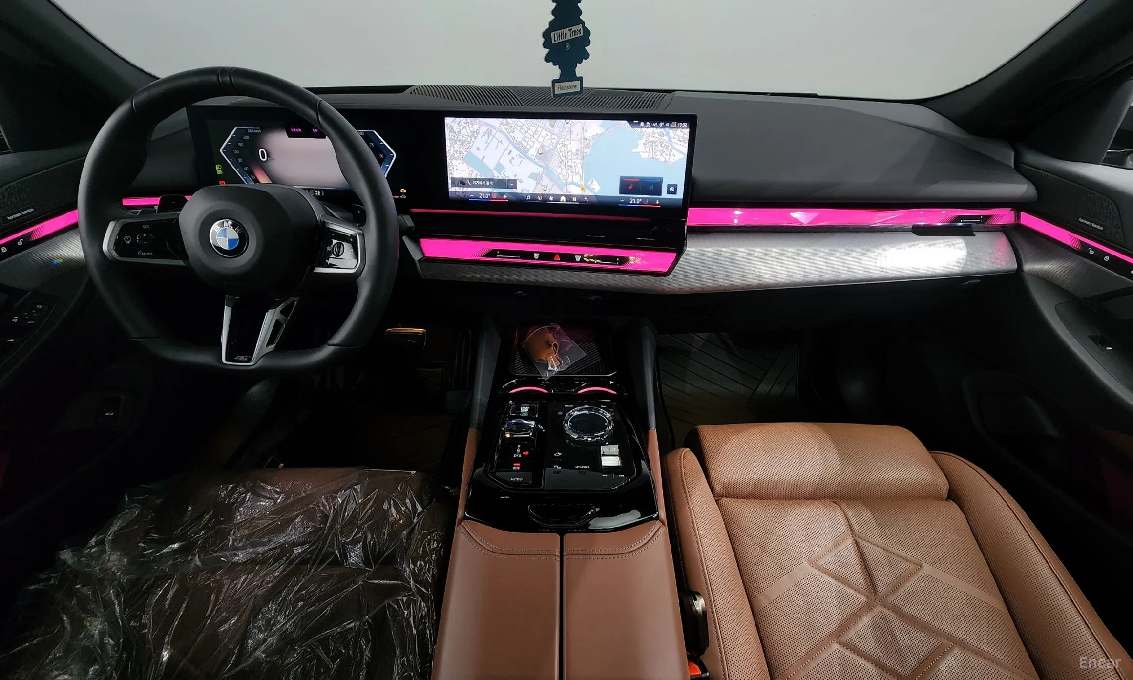 BMW 5 Series (G60) превью 4