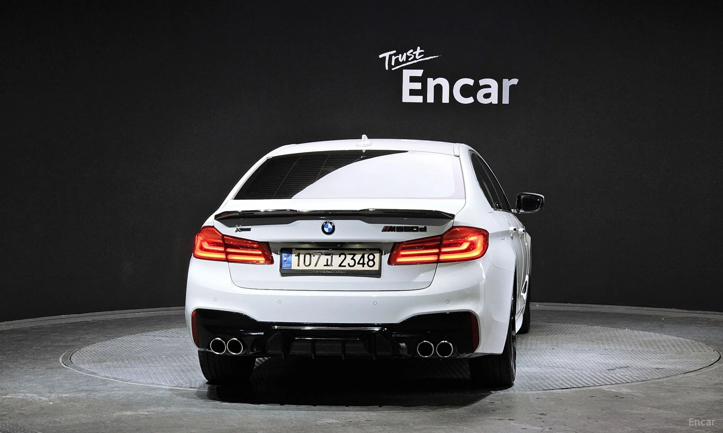 BMW 5 Series (G30) превью 3