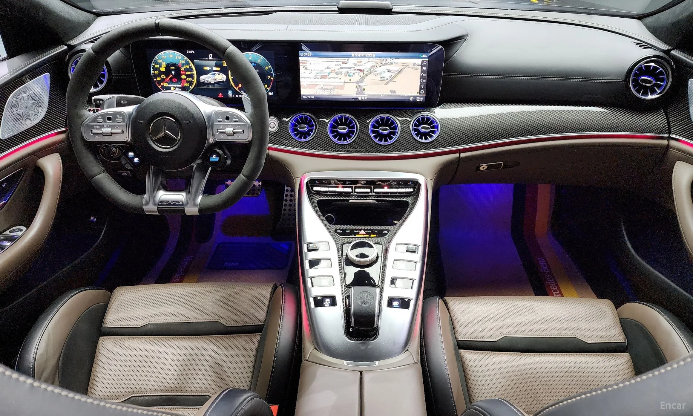 Mercedes Benz AMG GT превью 4