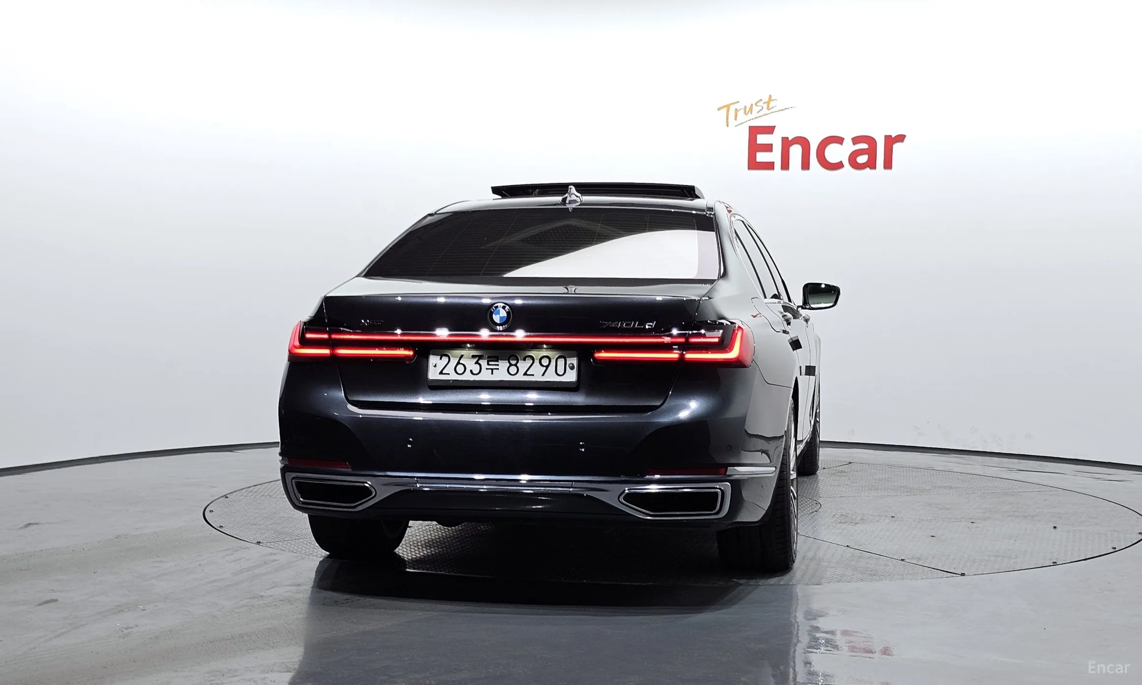 BMW 7 Series (G11) превью 3