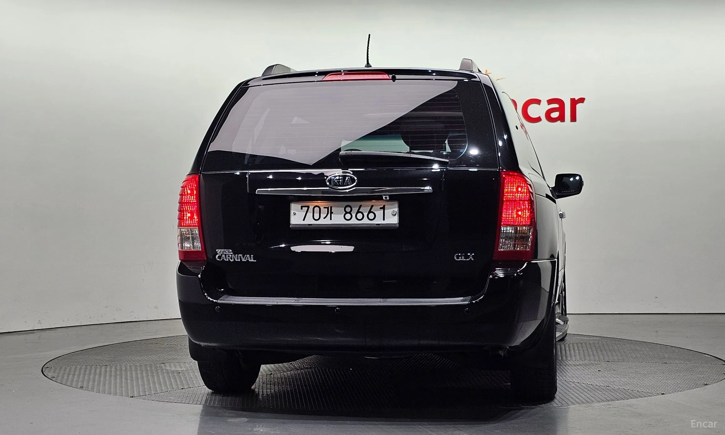 Kia Carnival R превью 3