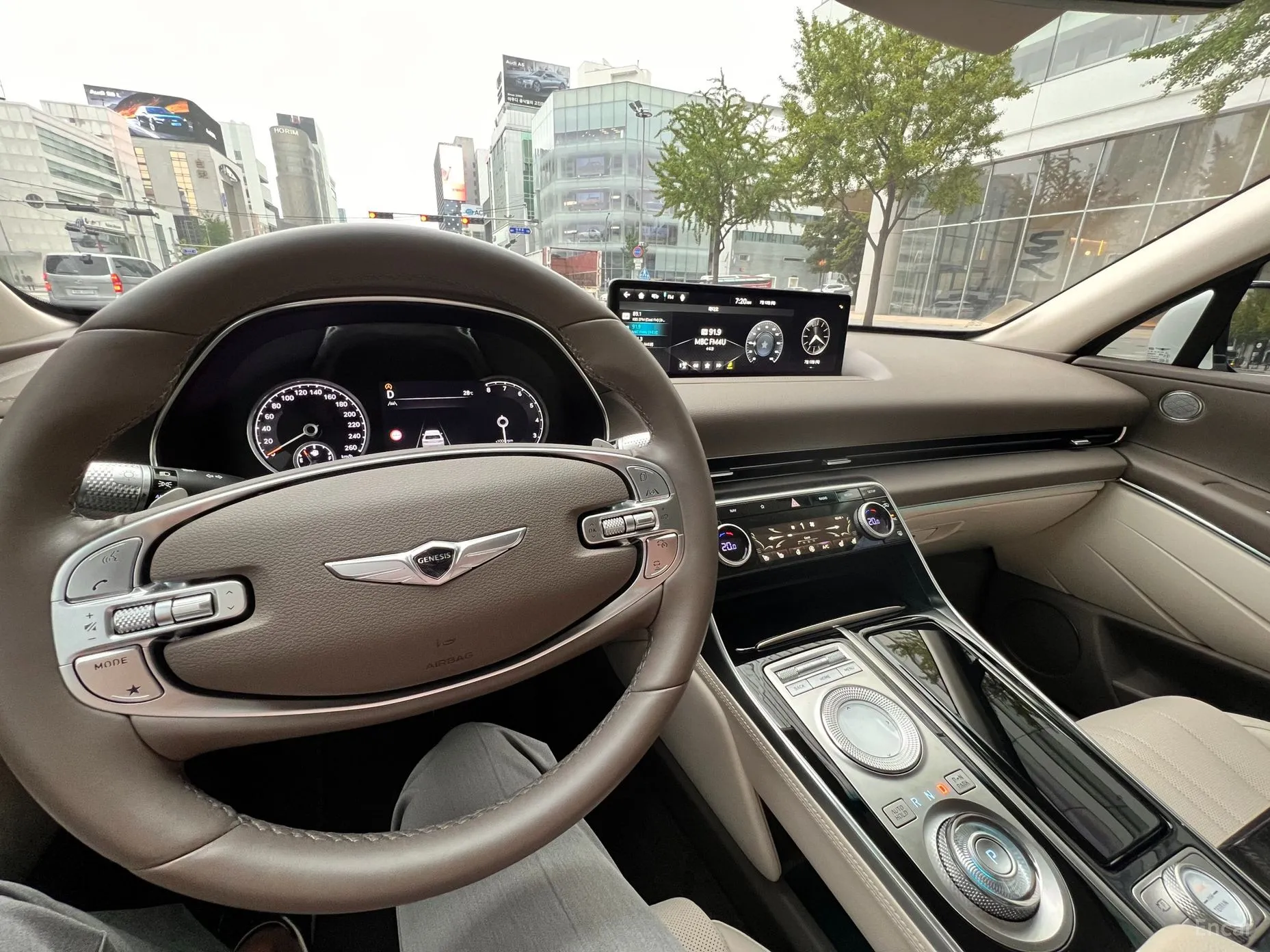 Genesis GV80 превью 4