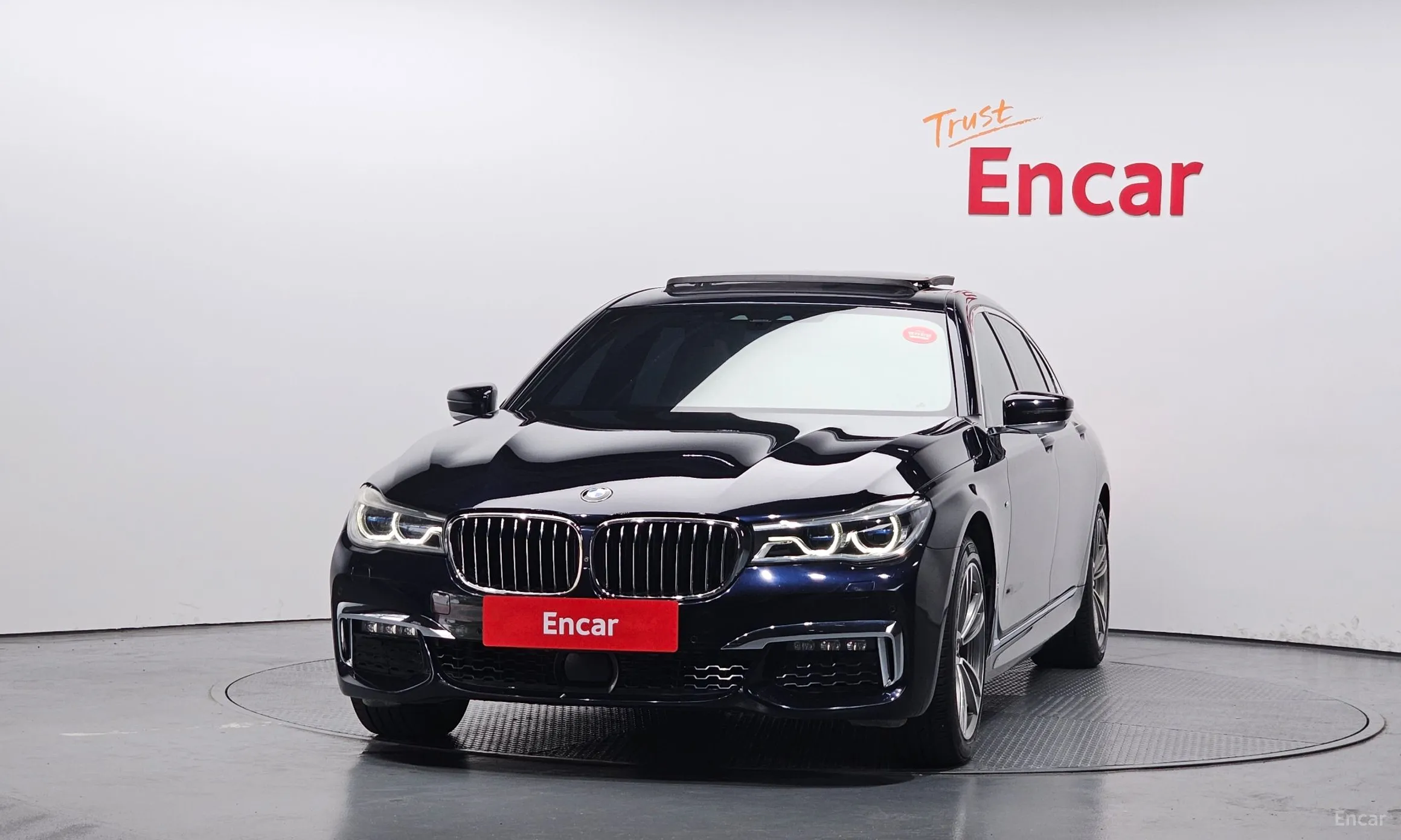 BMW 7 Series (G11) превью 2