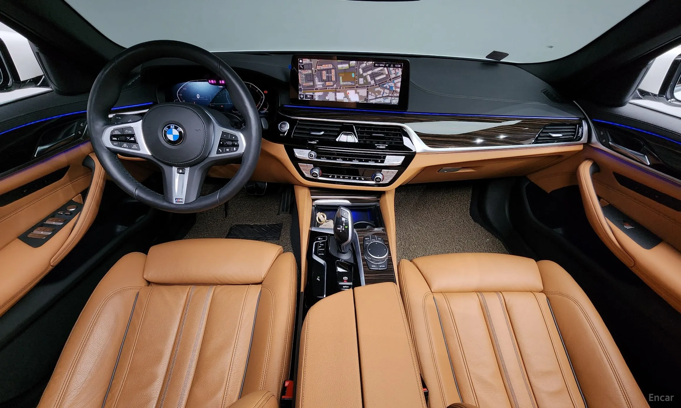 BMW 5 Series (G30) превью 4