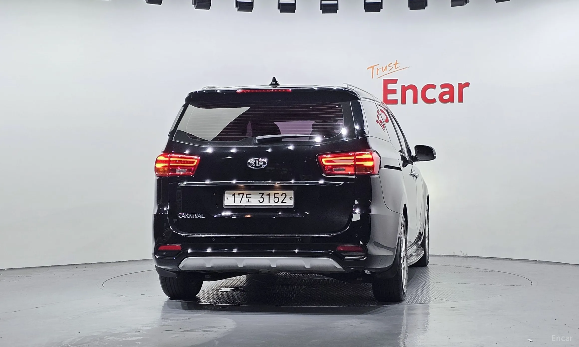 Kia Carnival превью 3