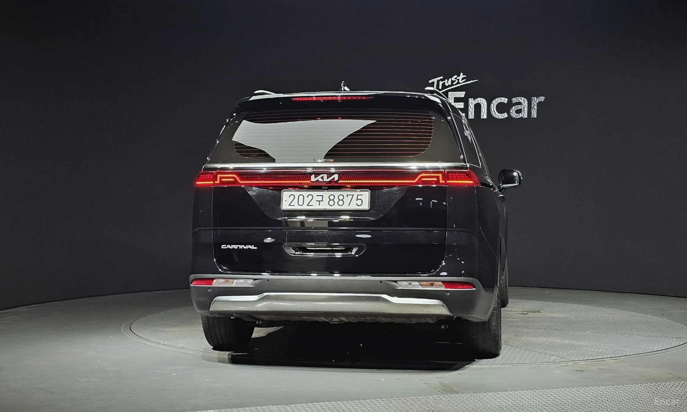 Kia Carnival Gen 4 превью 3