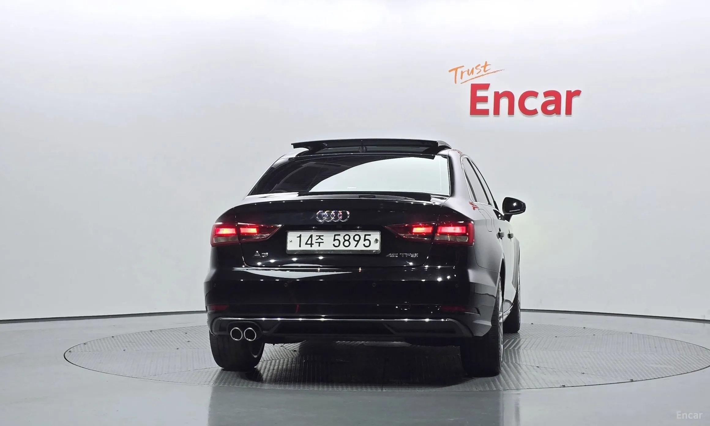 Audi New A3 превью 3