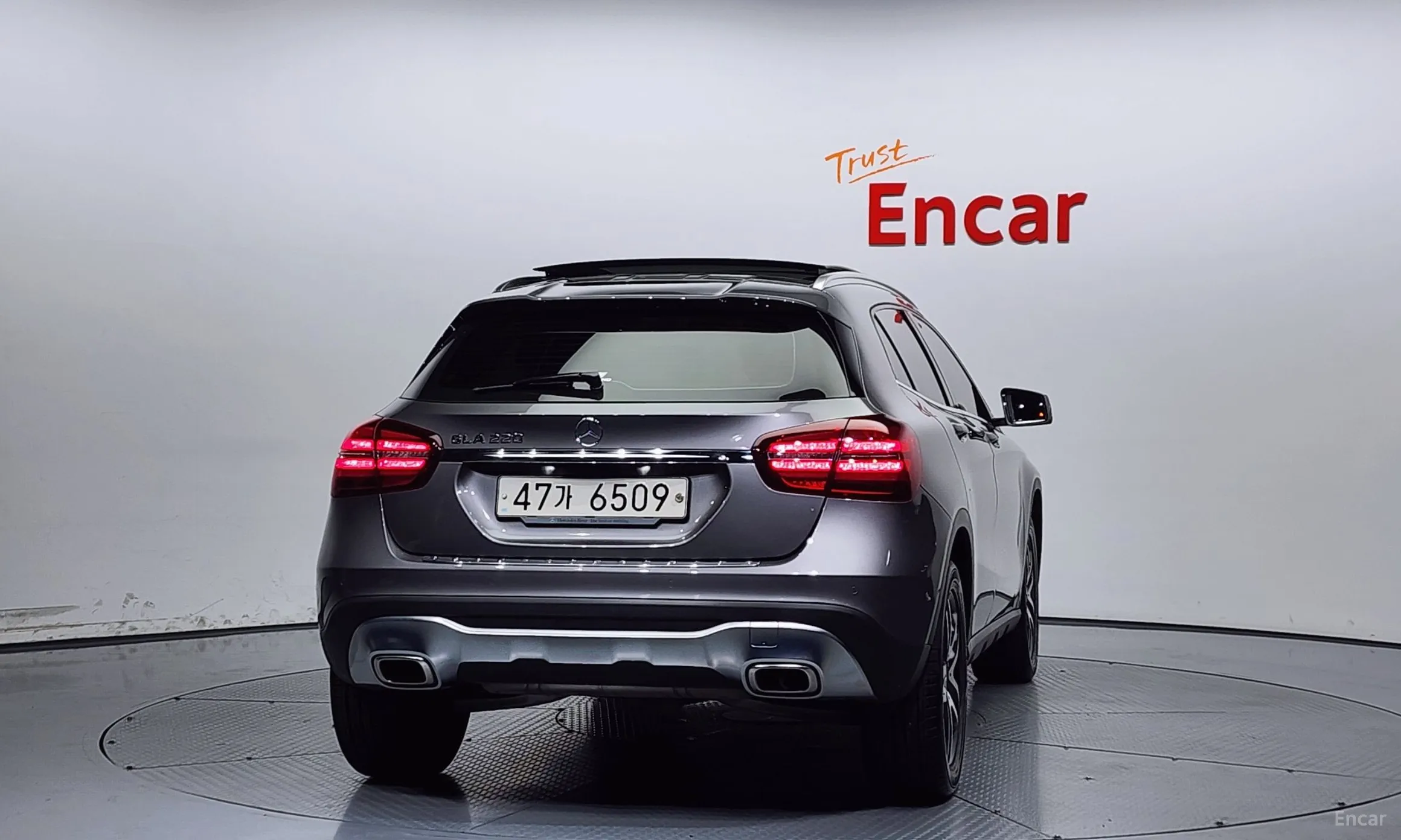 Mercedes Benz GLA-Class X156 превью 3