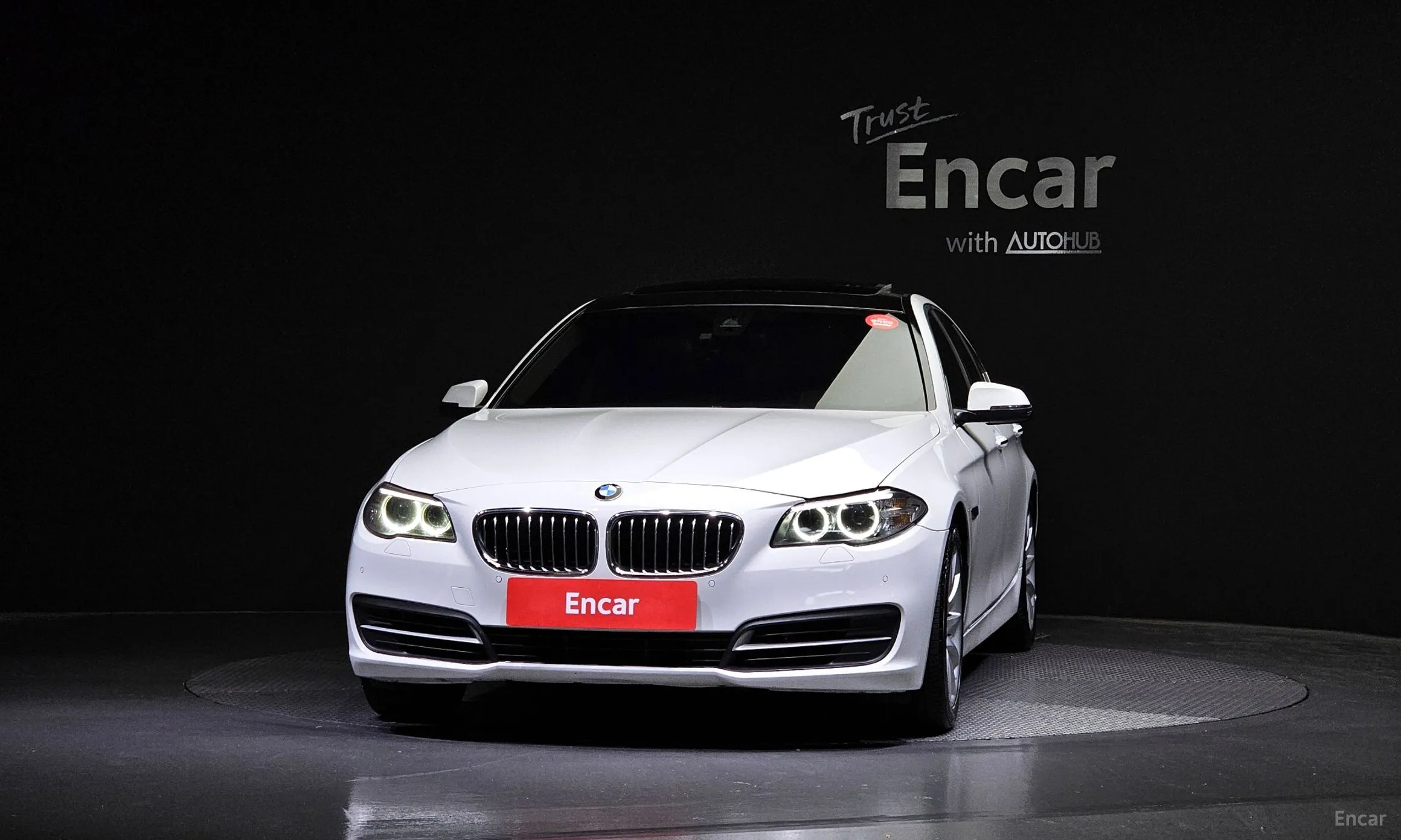 BMW 5 Series (F10) превью 2