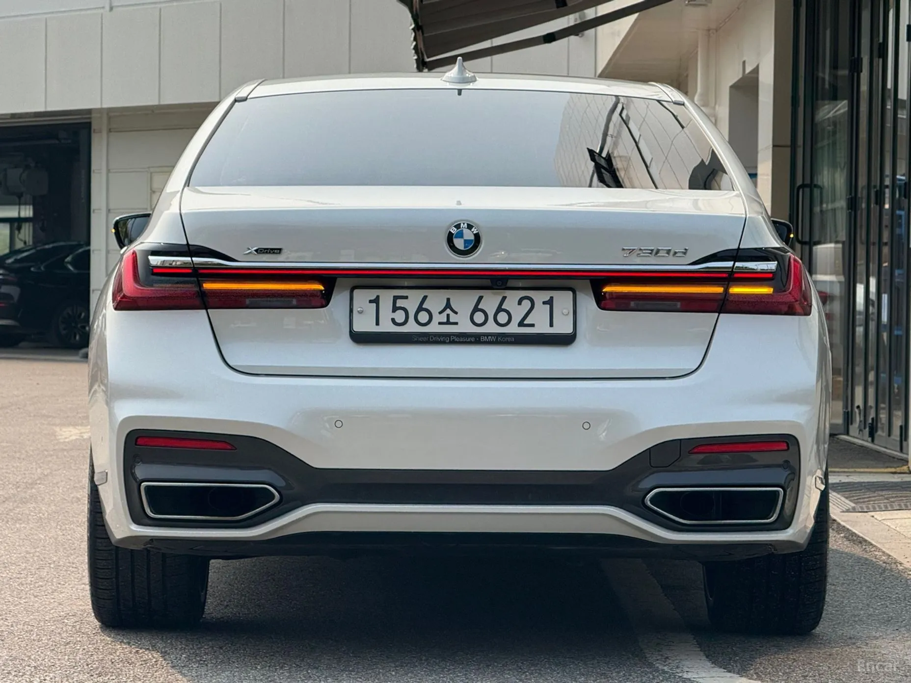 BMW 7 Series (G11) превью 3