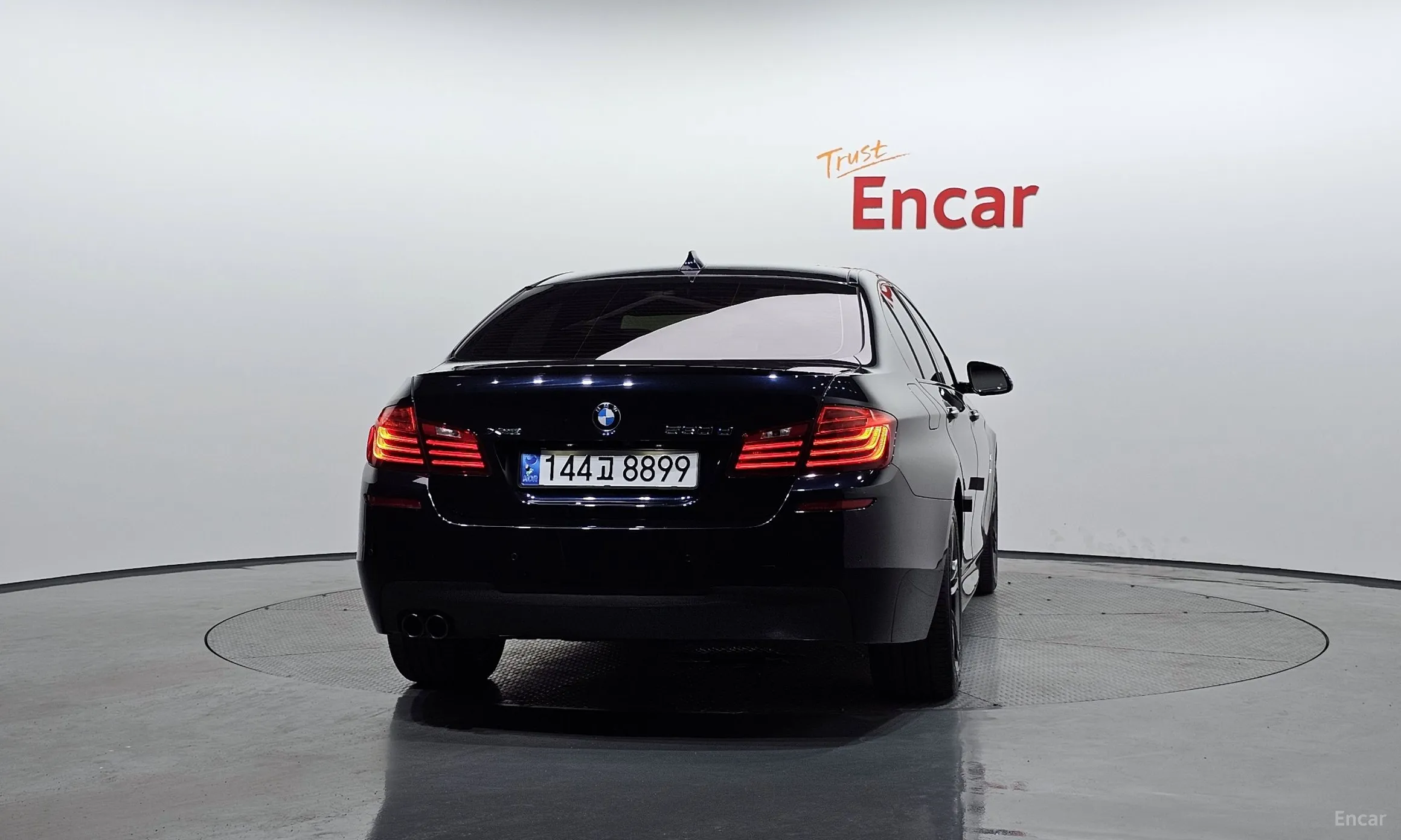 BMW 5 Series (F10) превью 3