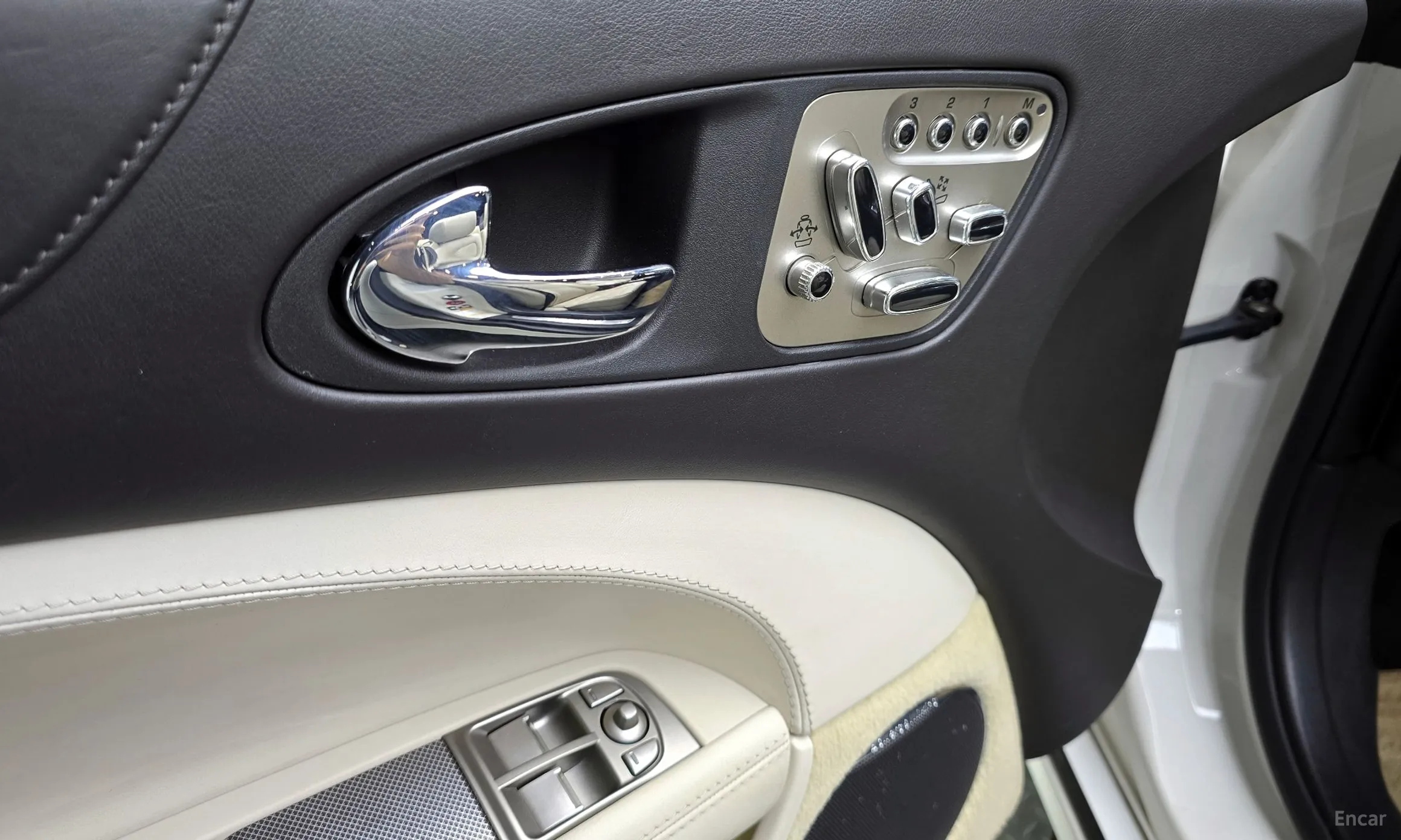 Jaguar XKR превью 13