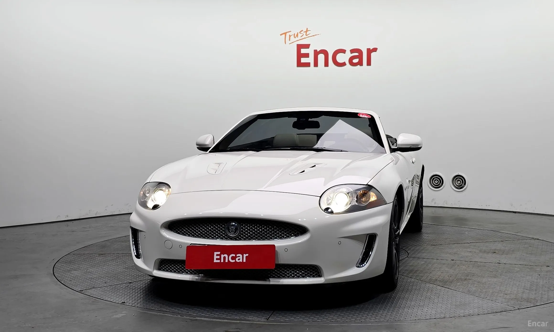 Jaguar XKR превью 3