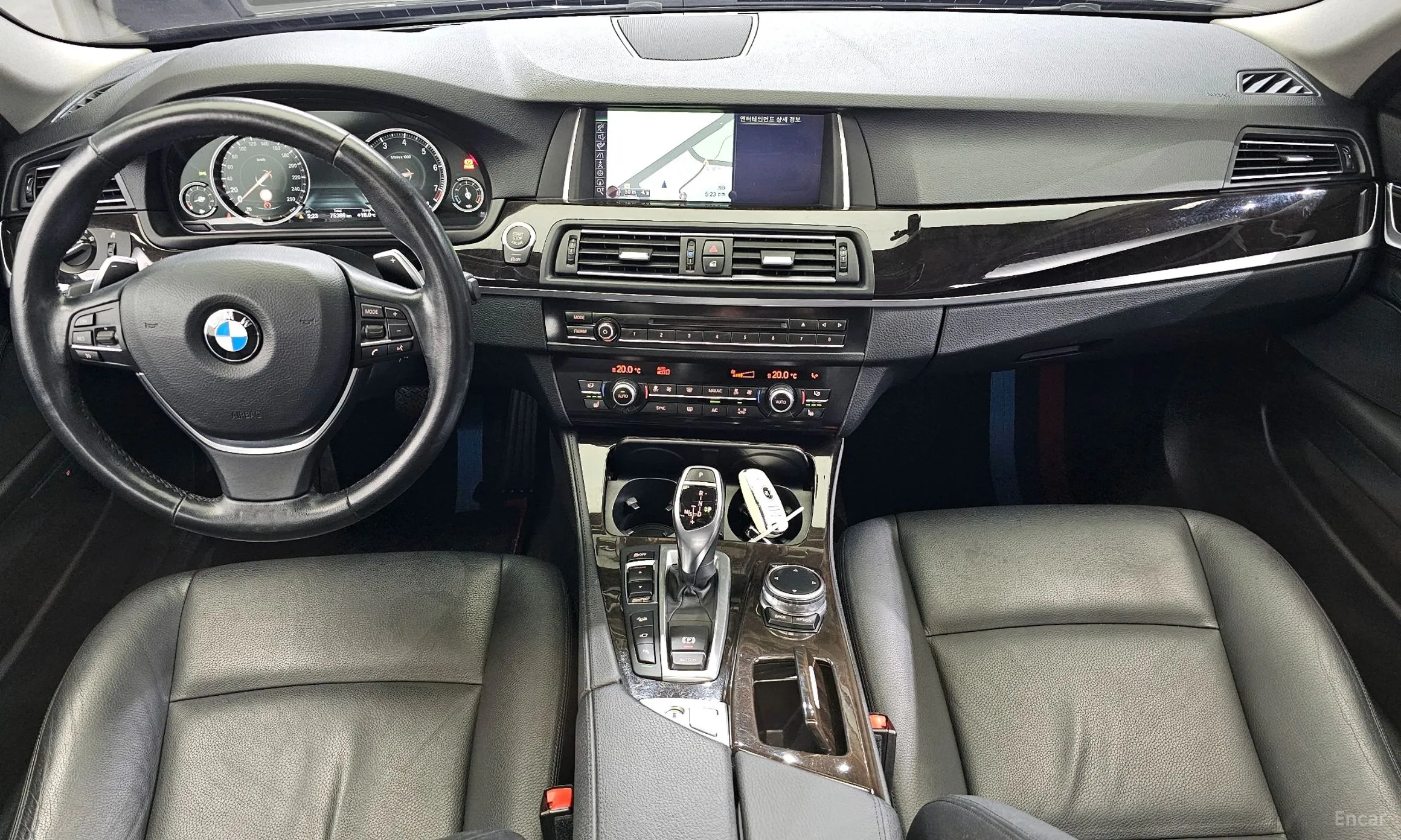 BMW 5 Series (F10) превью 4