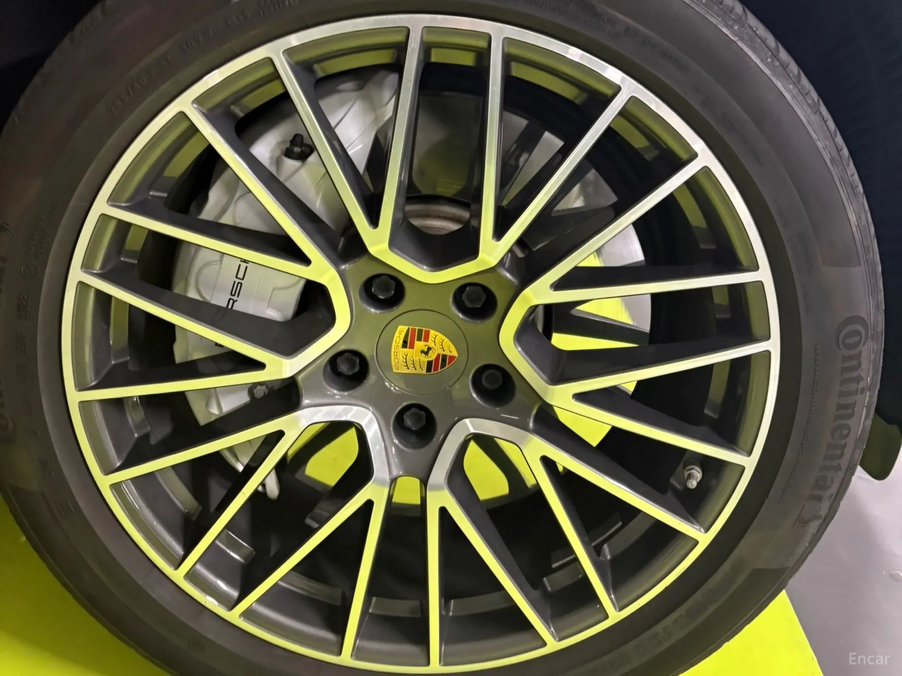 Porsche Cayenne (PO536) превью 4