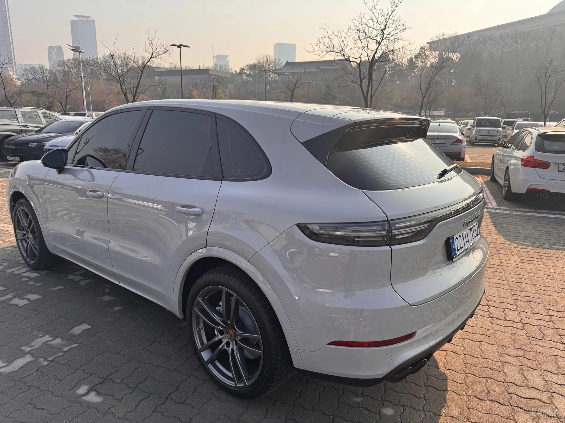 Porsche Cayenne (PO536) превью 3
