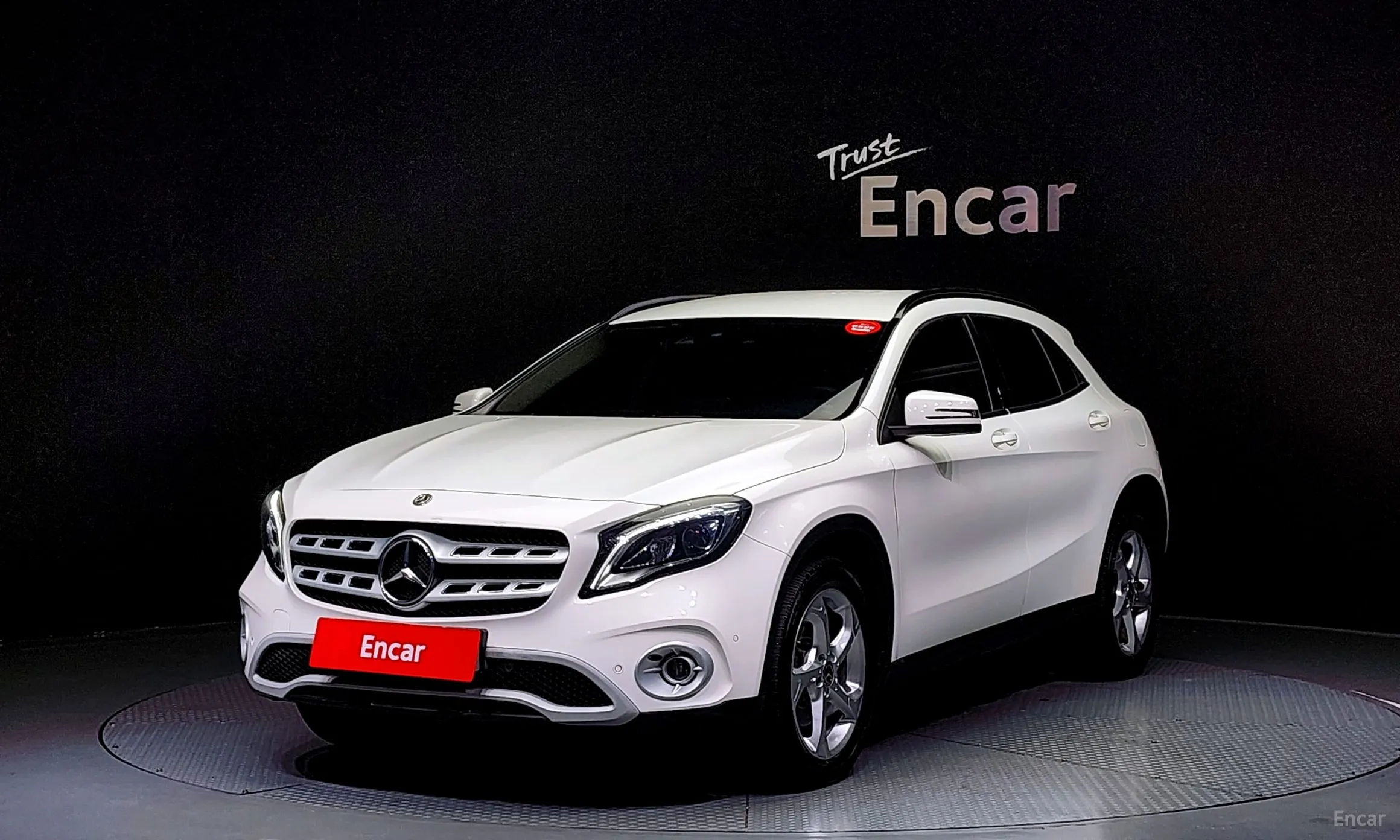 Mercedes Benz GLA-Class X156