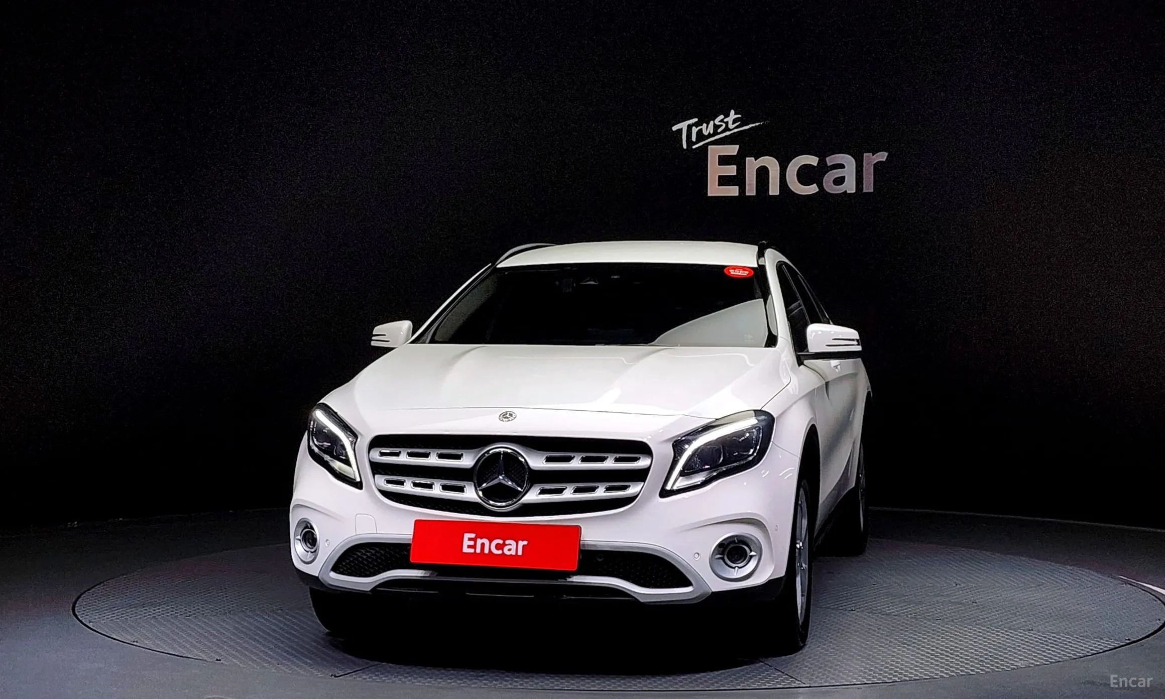 Mercedes Benz GLA-Class X156