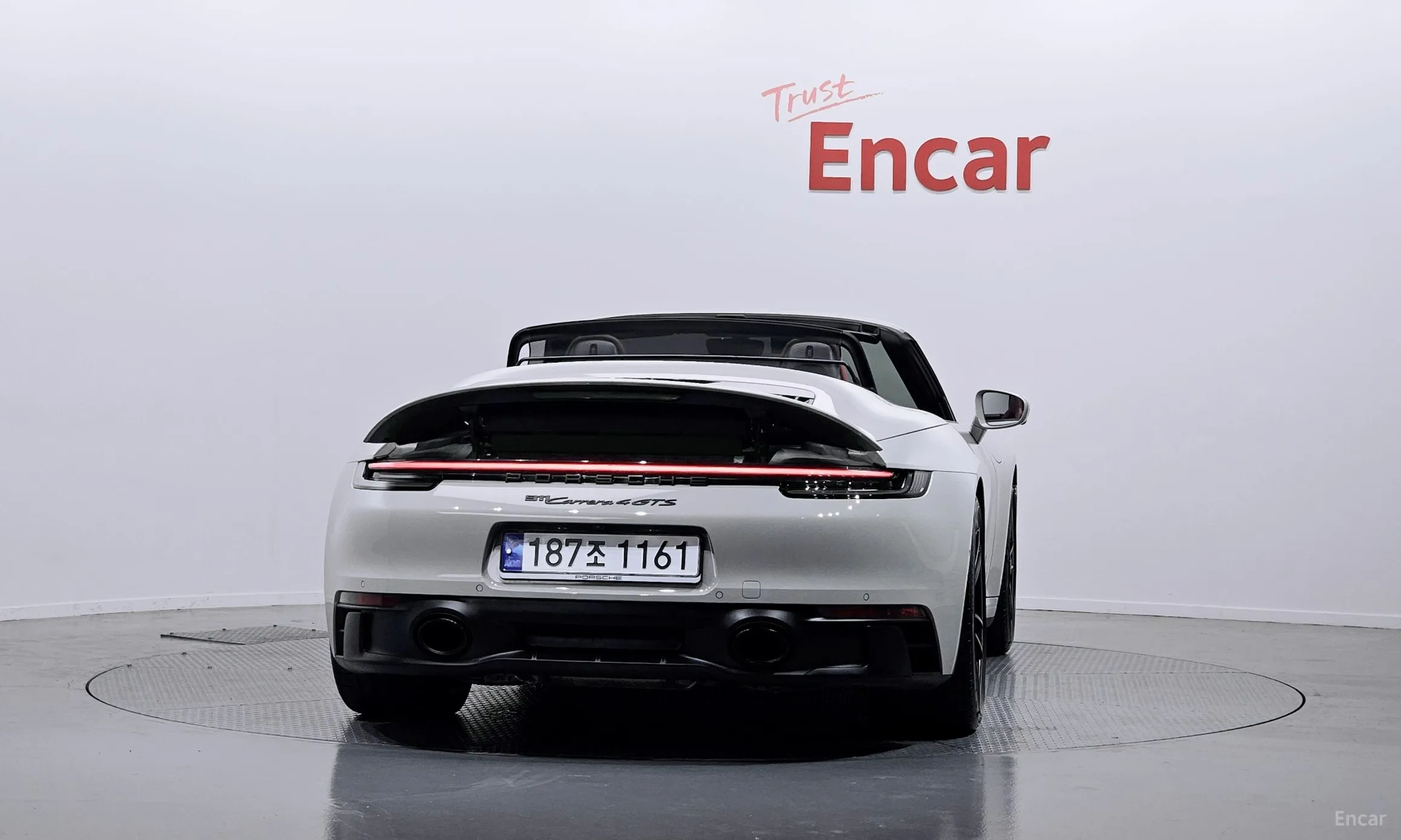 Porsche 911 (992) превью 3