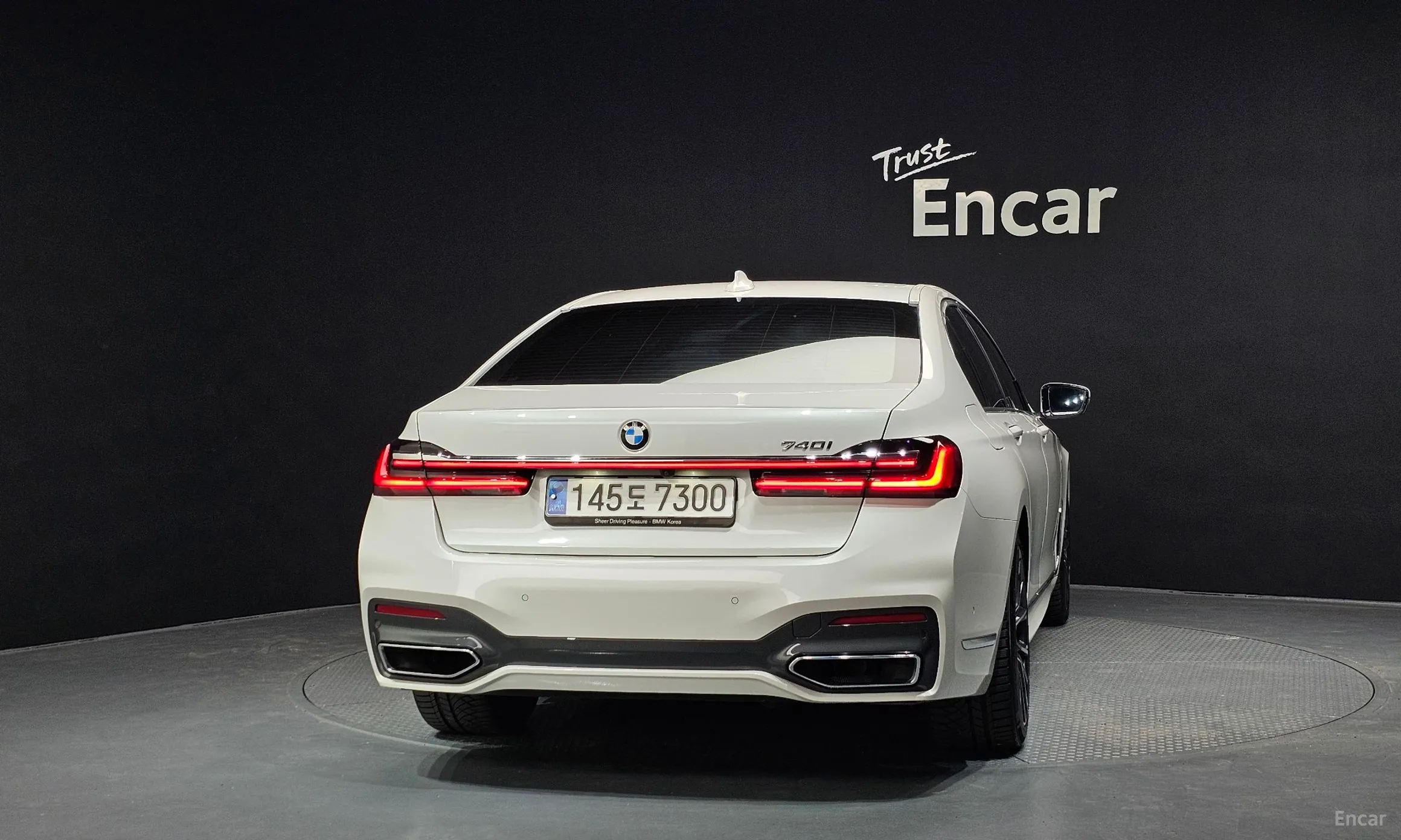 BMW 7 Series (G11) превью 3