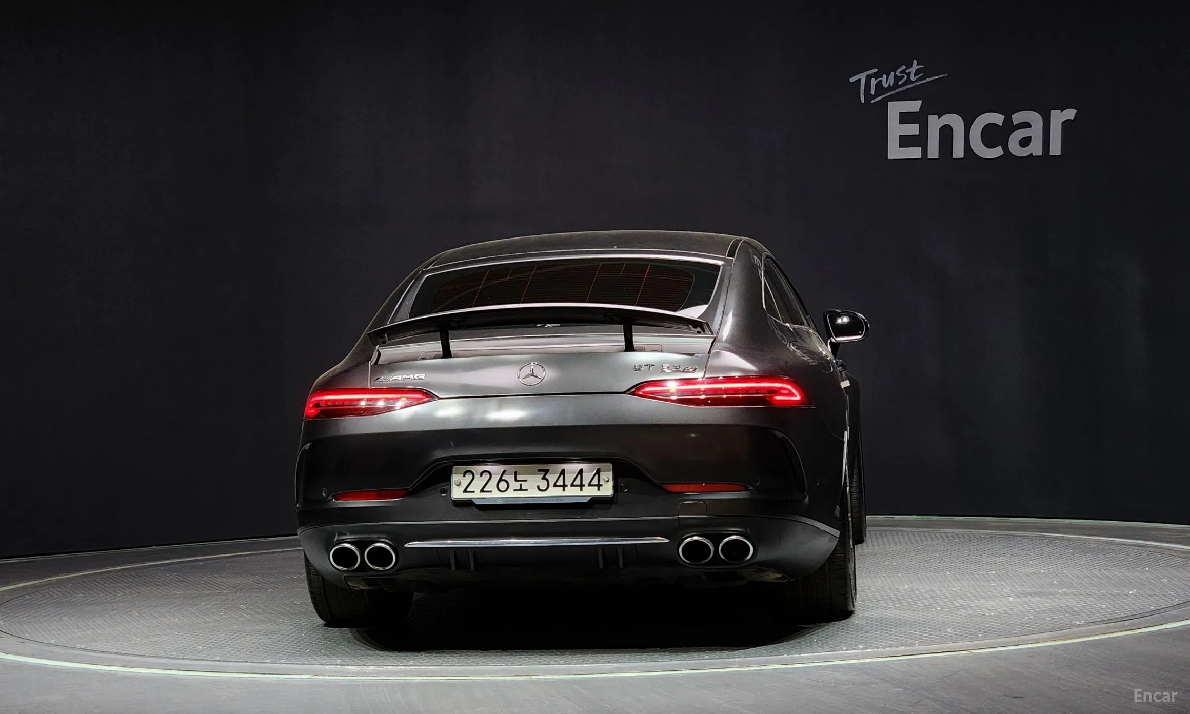 Mercedes Benz AMG GT превью 3