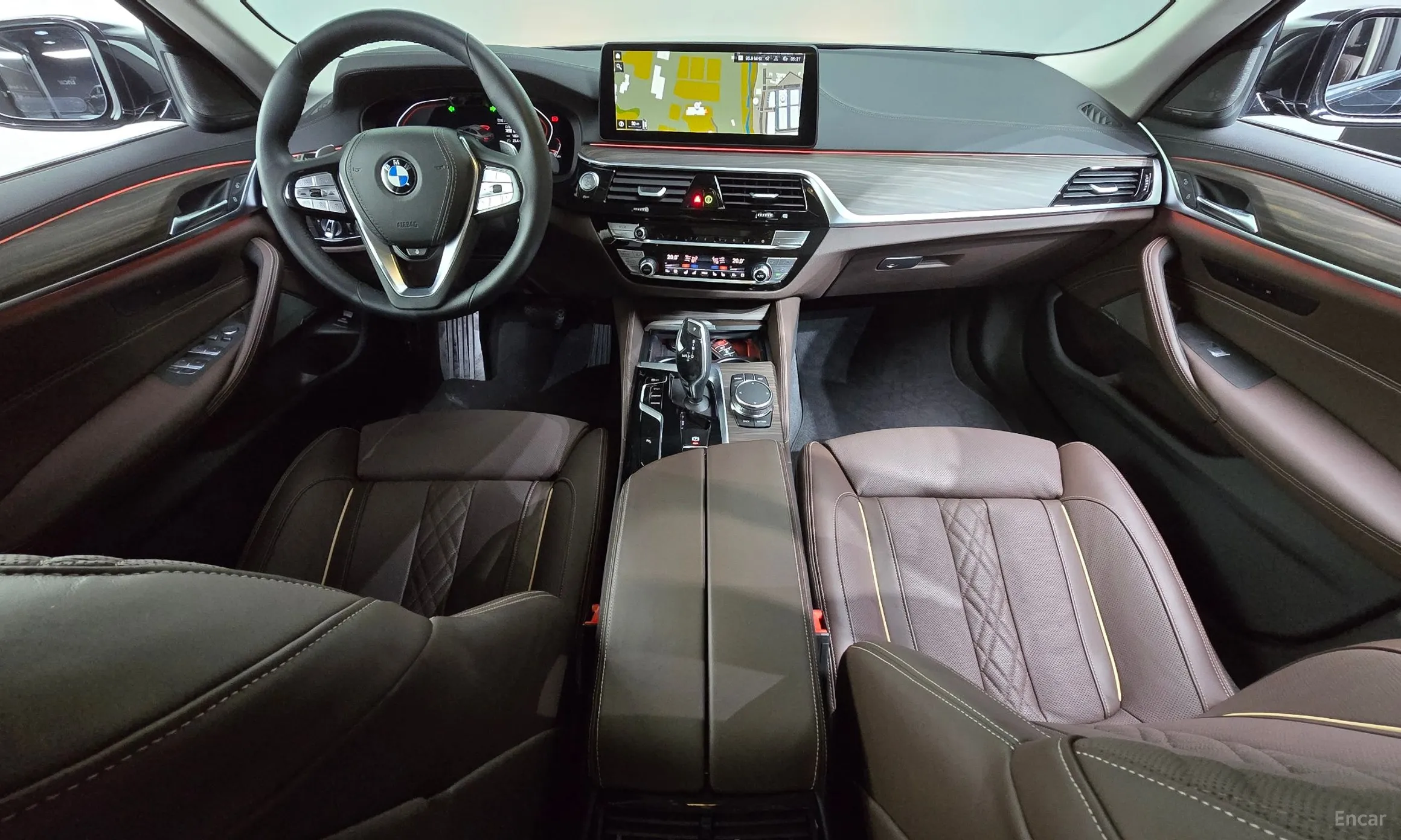 BMW 5 Series (G30) превью 4