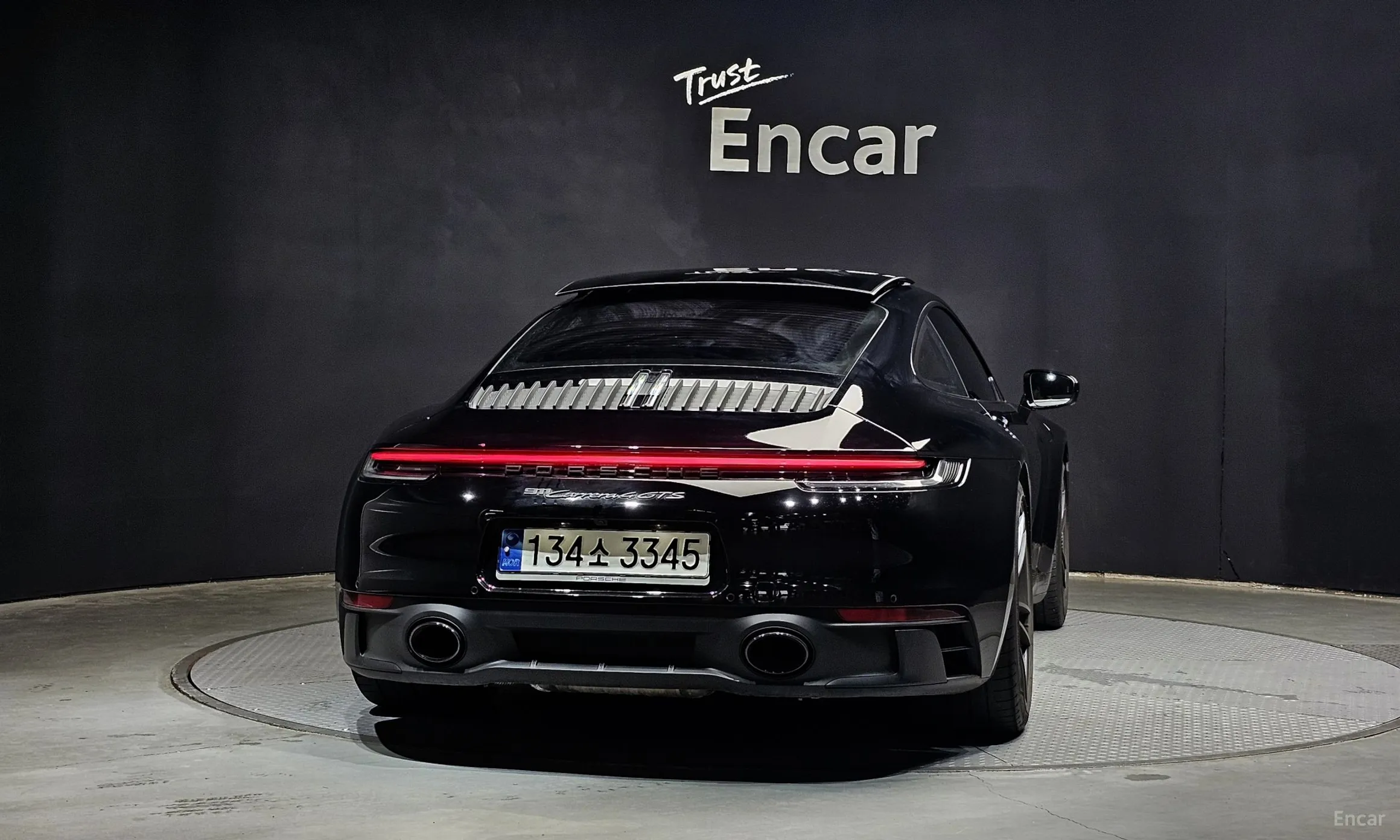 Porsche 911 (992) превью 3