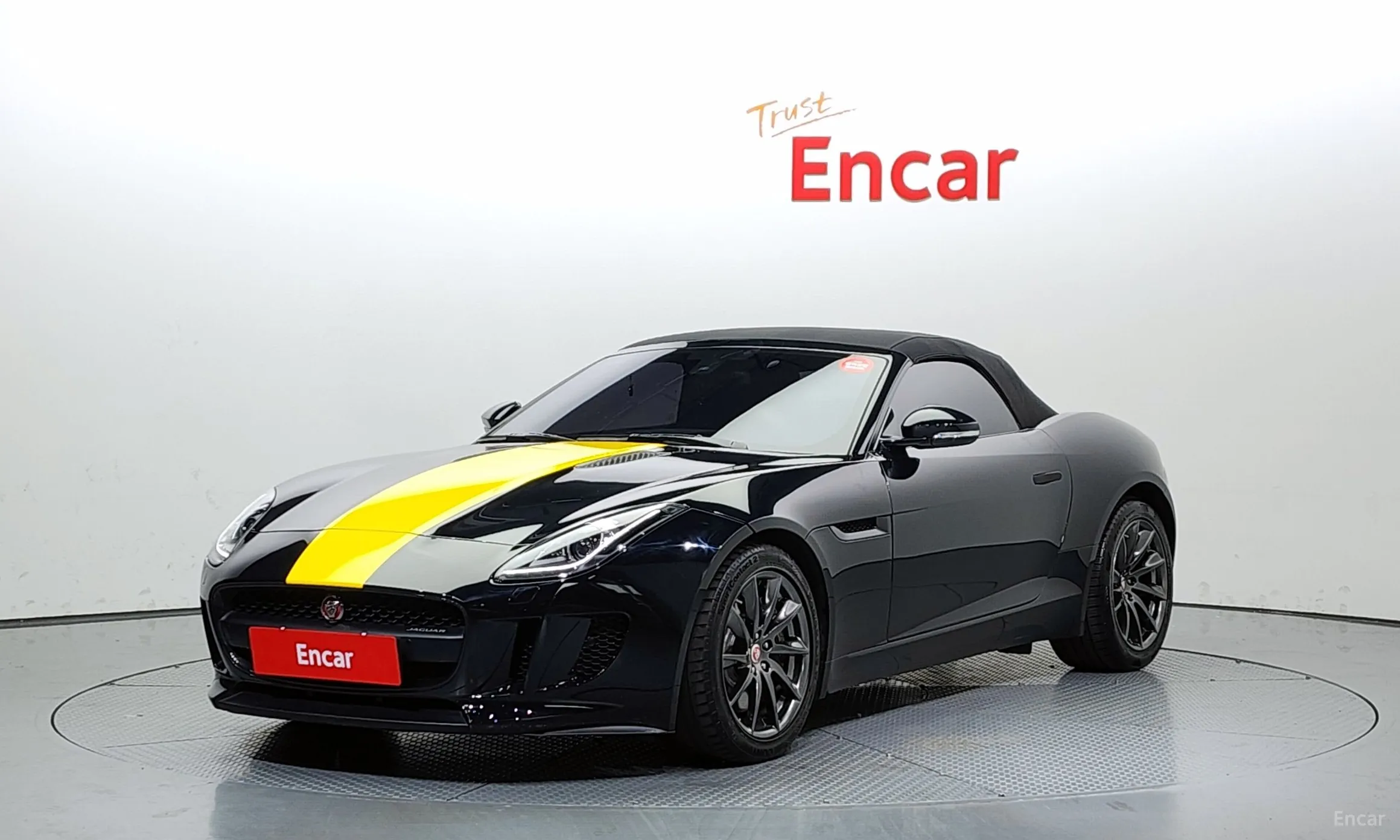 Jaguar F-TYPE превью 19