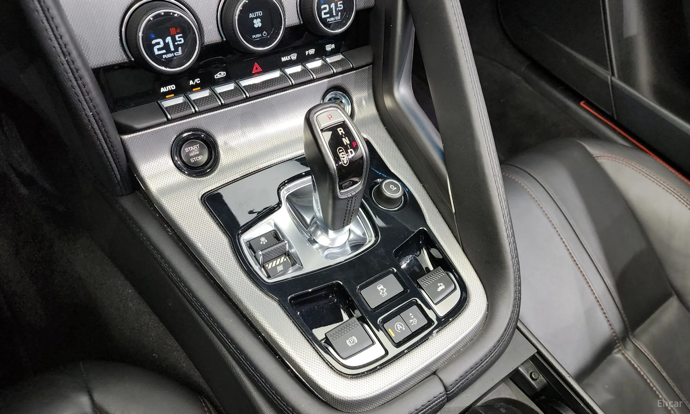 Jaguar F-TYPE превью 9