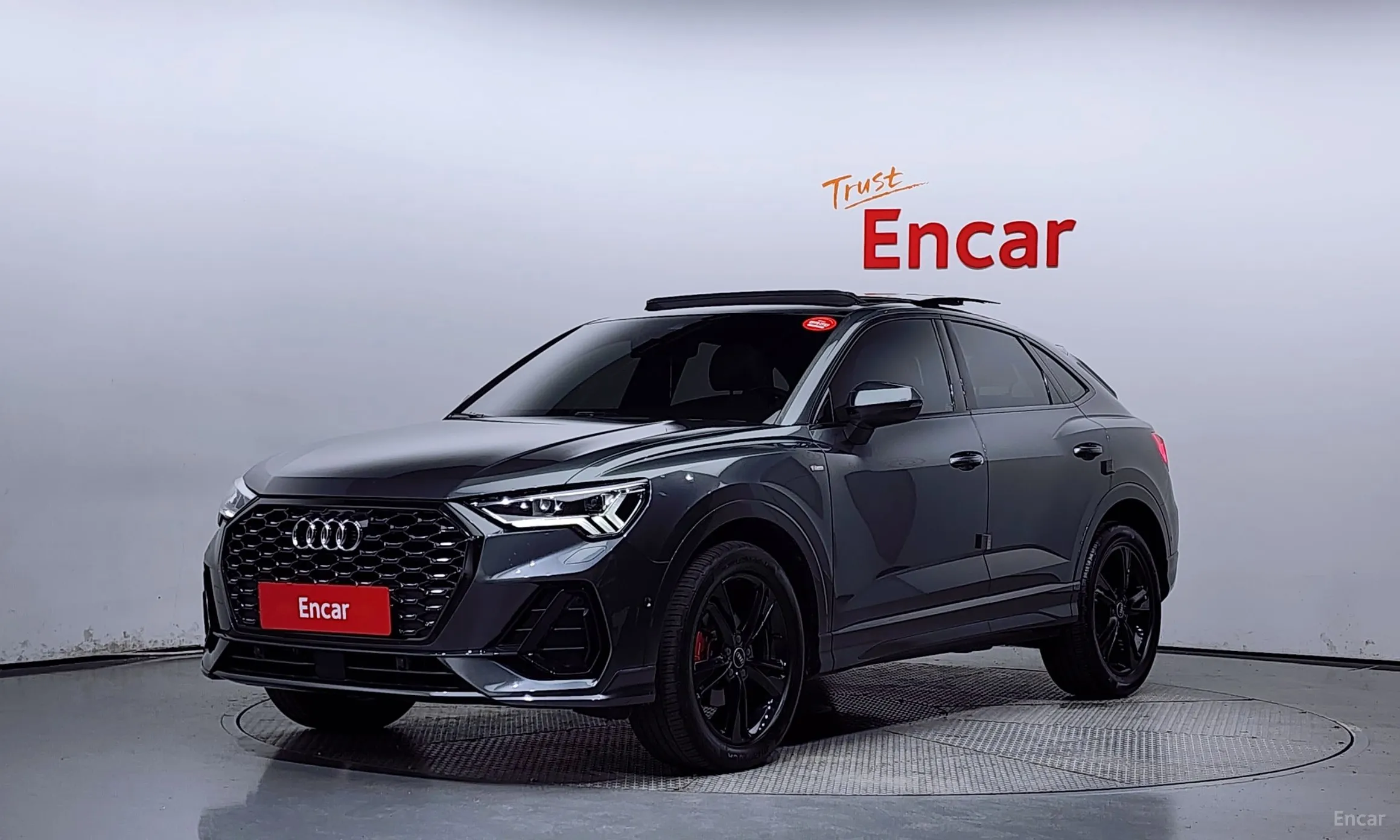 Audi Q3 (F3)