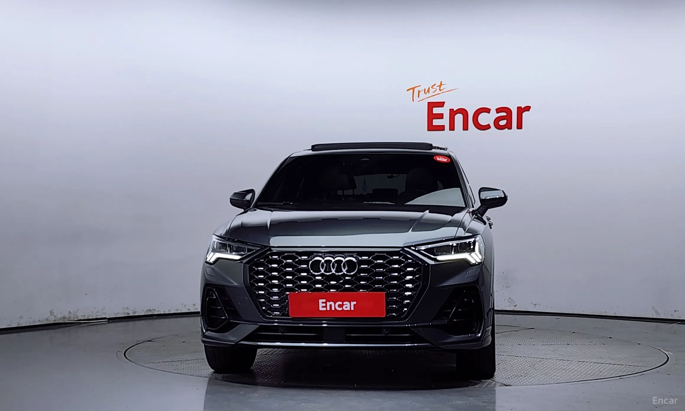 Audi Q3 (F3)