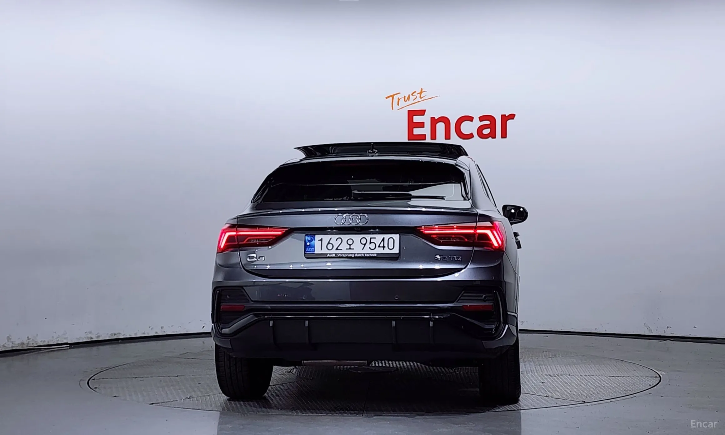 Audi Q3 (F3) превью 3