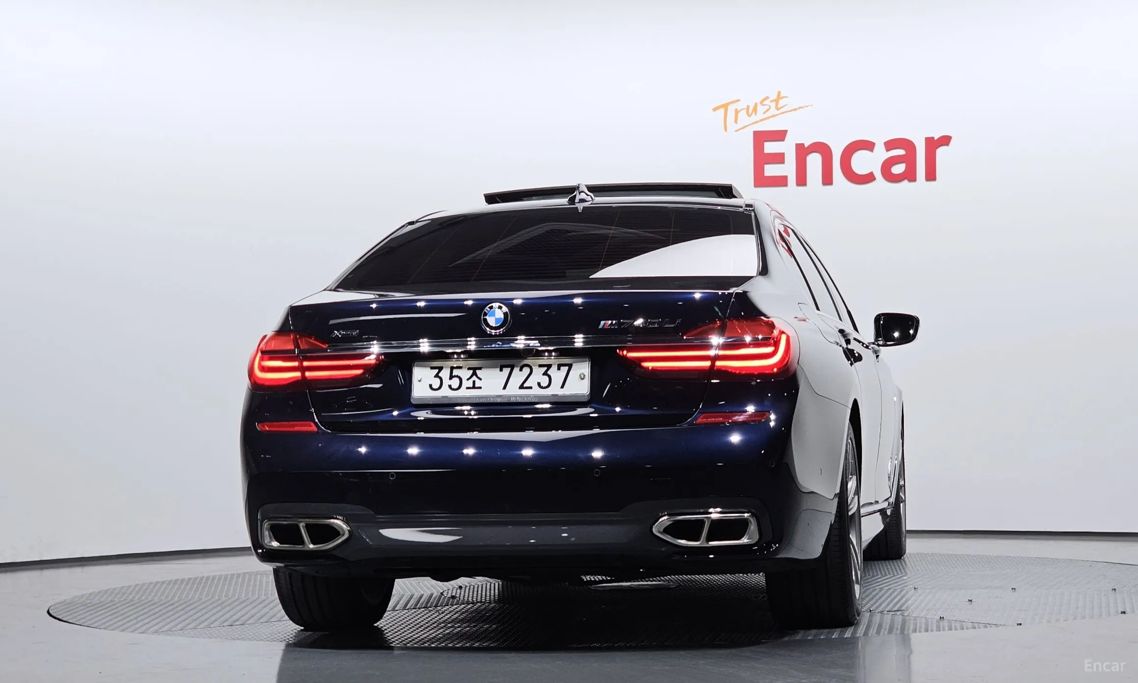 BMW 7 Series (G11) превью 3