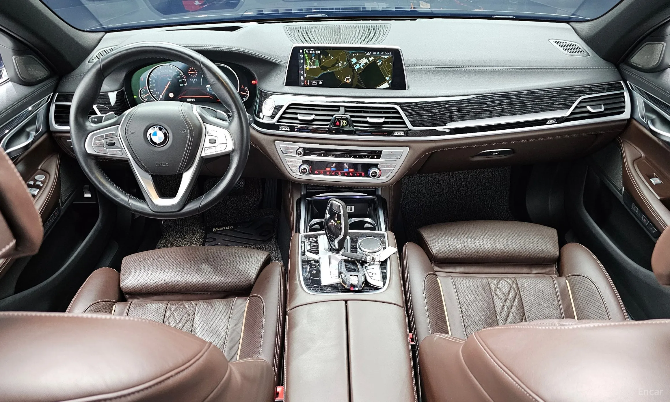 BMW 7 Series (G11) превью 4