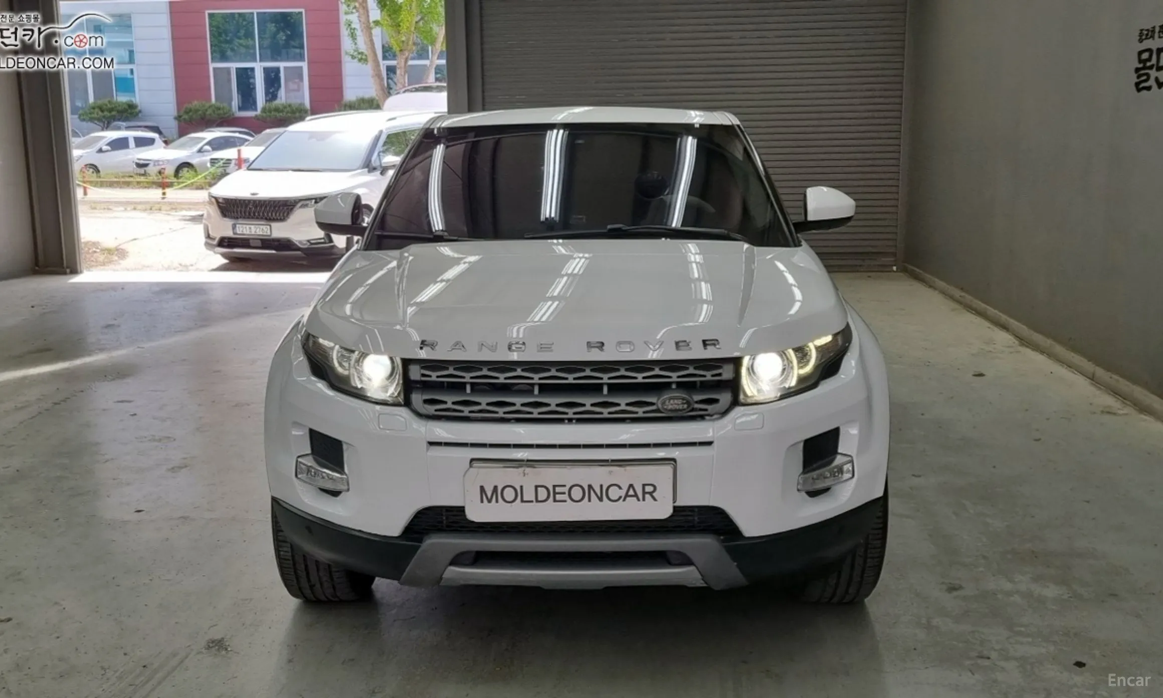 Land Rover Range Rover Evoque превью 2