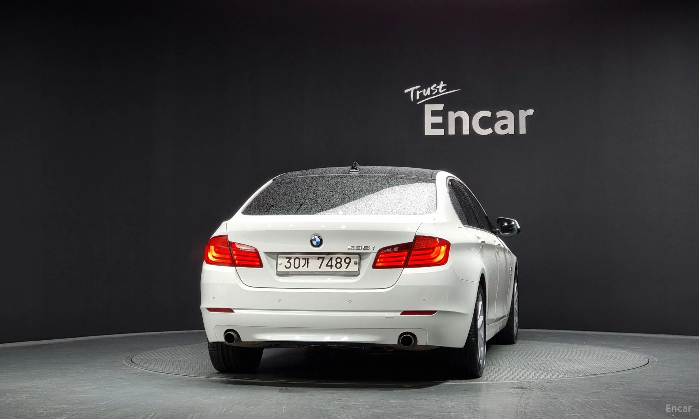 BMW 5 Series (F10) превью 3