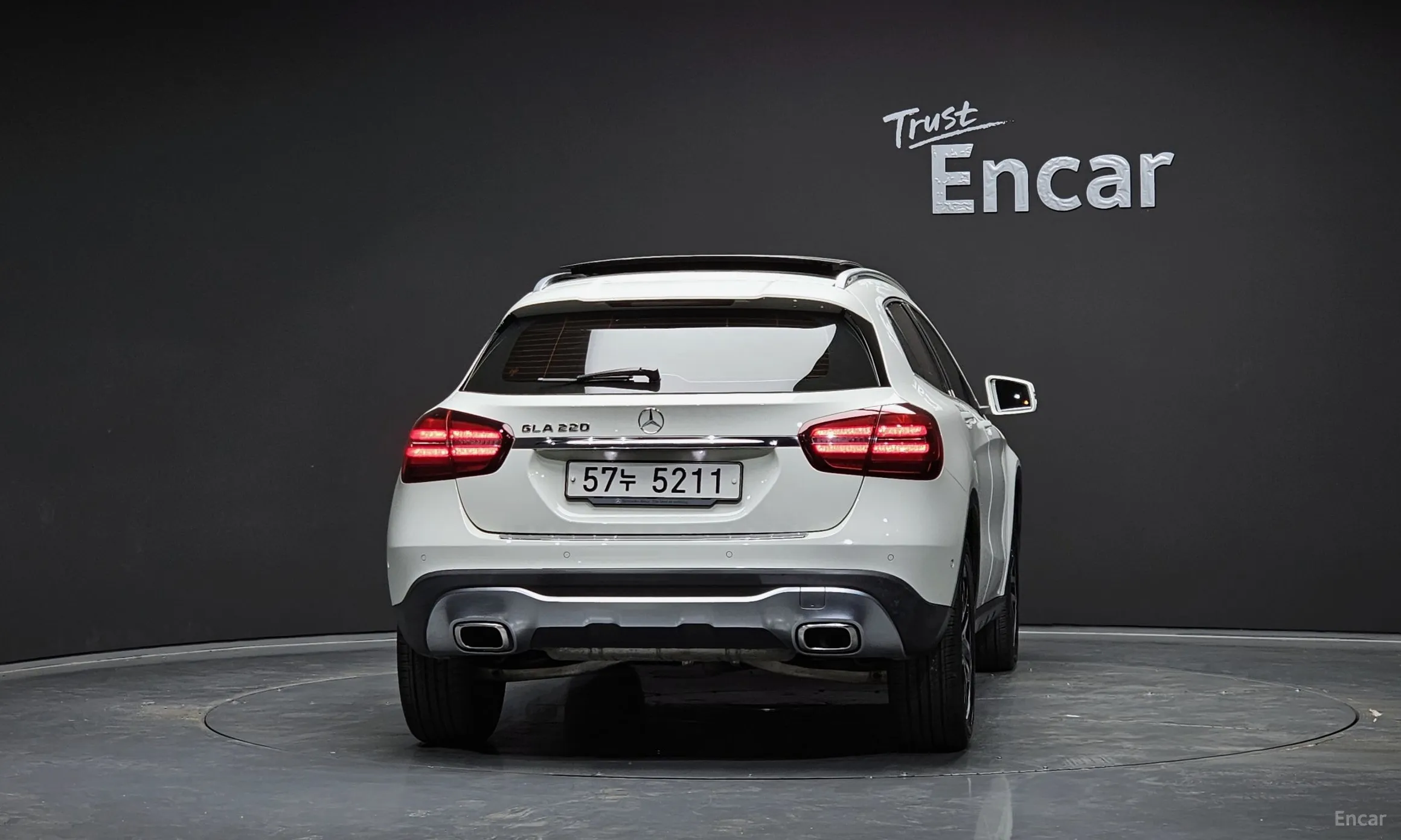 Mercedes Benz GLA-Class X156 превью 3