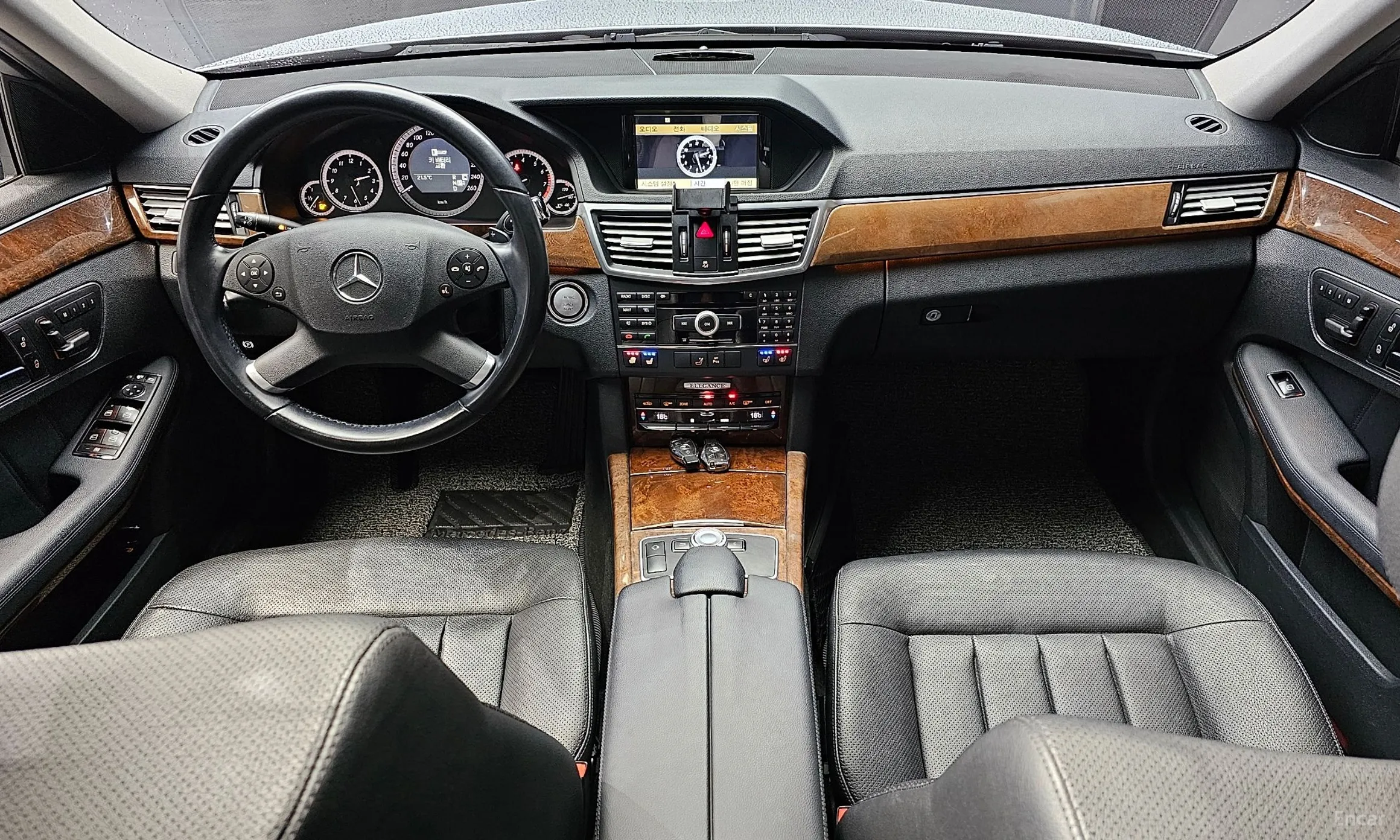 Mercedes Benz E-Class W212 превью 4